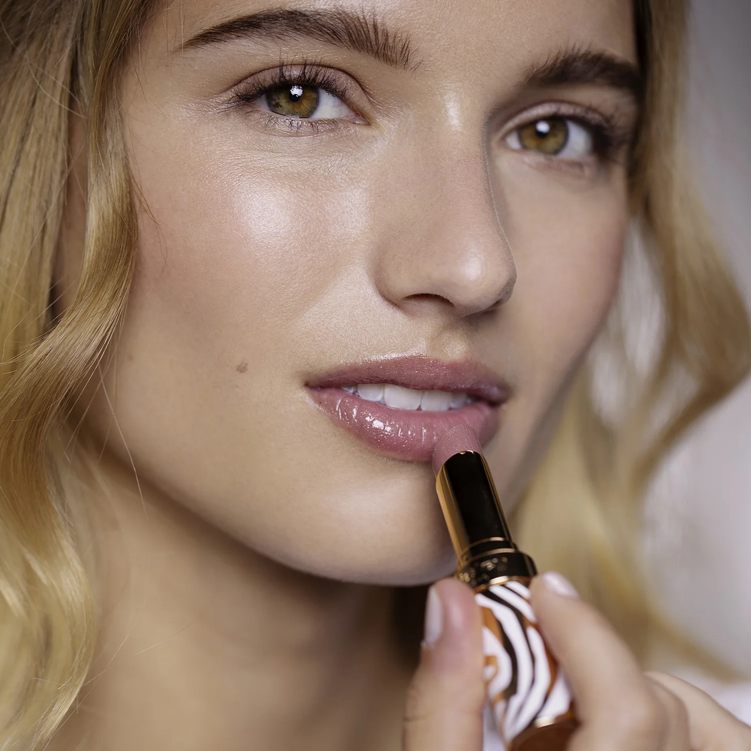 Labbra Phyto-Rouge Shine - Rossetto brillante, Rossetto