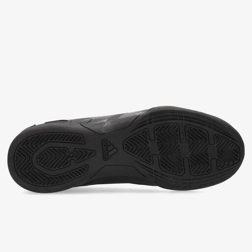 adidas Predator P4
