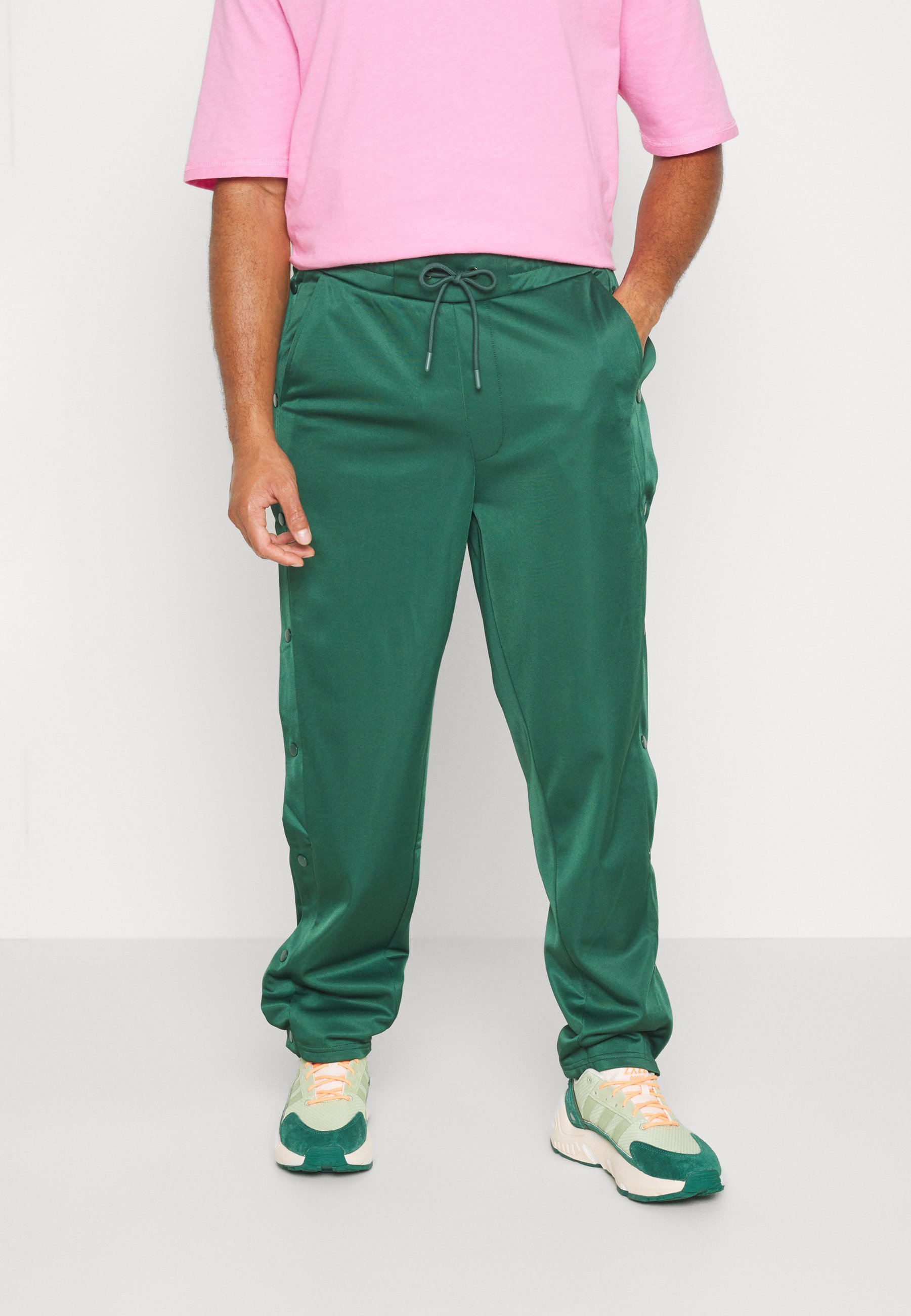 YOURTURN ADAPT RETRO JOGGER sportinės kelnės - tamsiai žalios