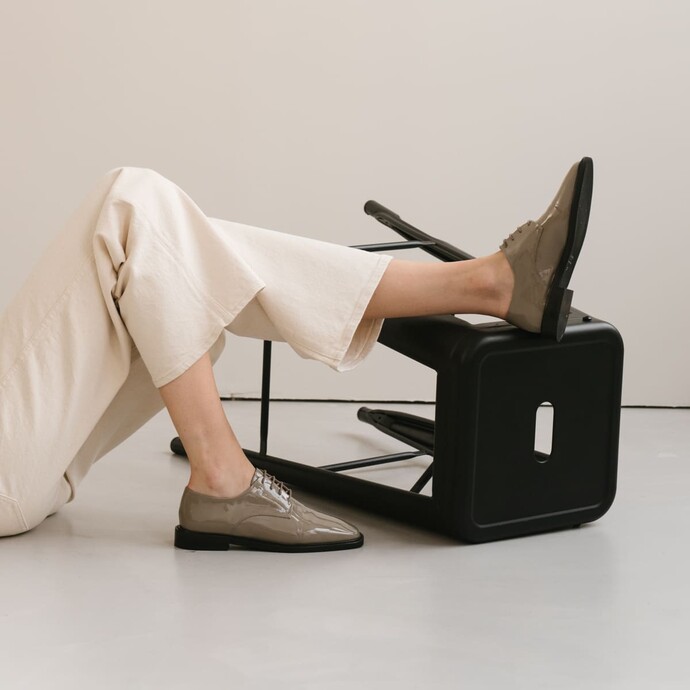 Derbies  en cuir vernis gris