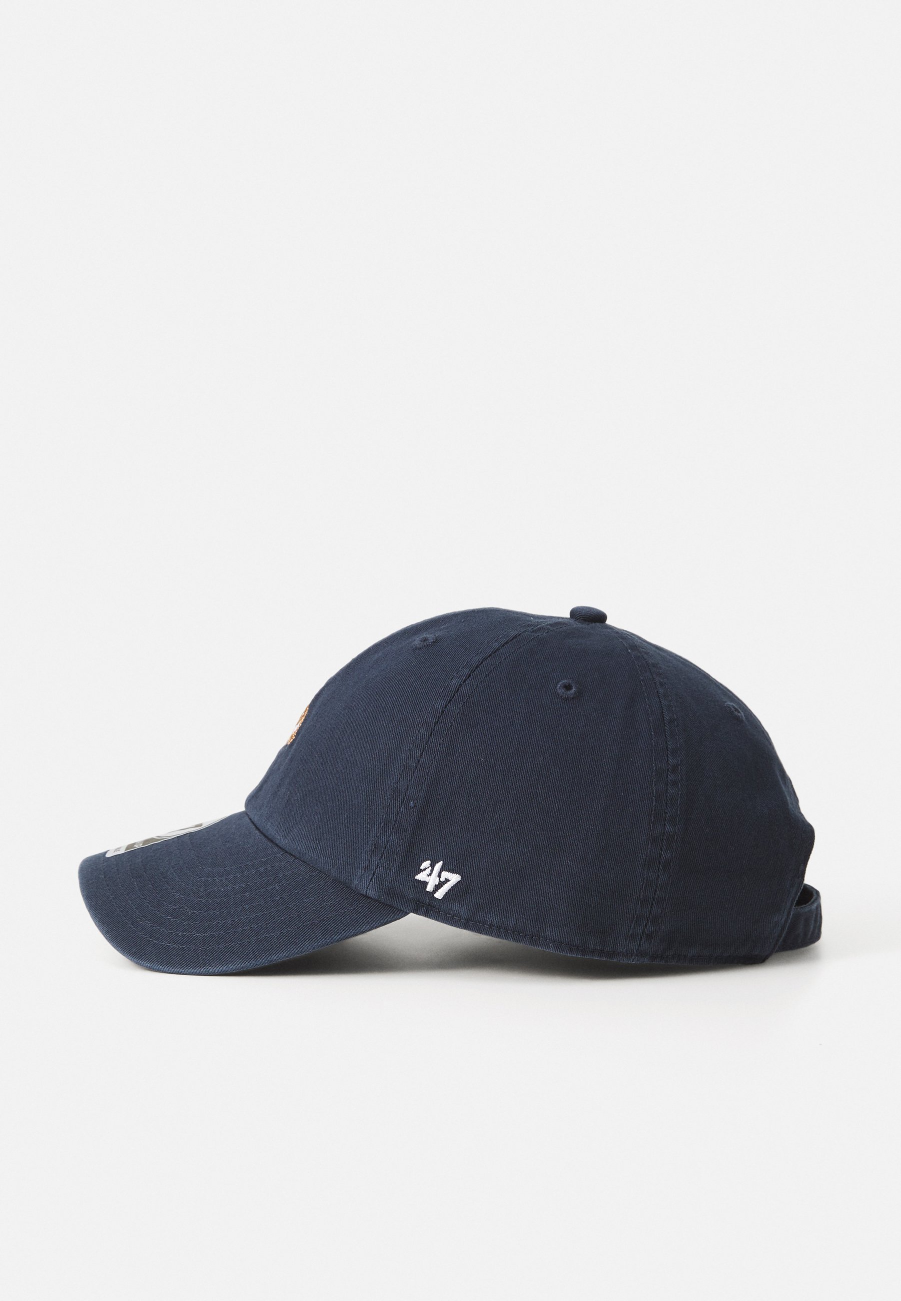'47 Caps