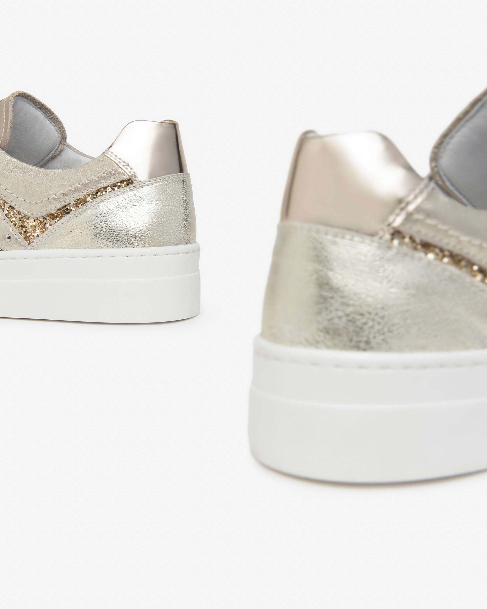  Damen-Sneaker aus Leder und Funktionsmaterial