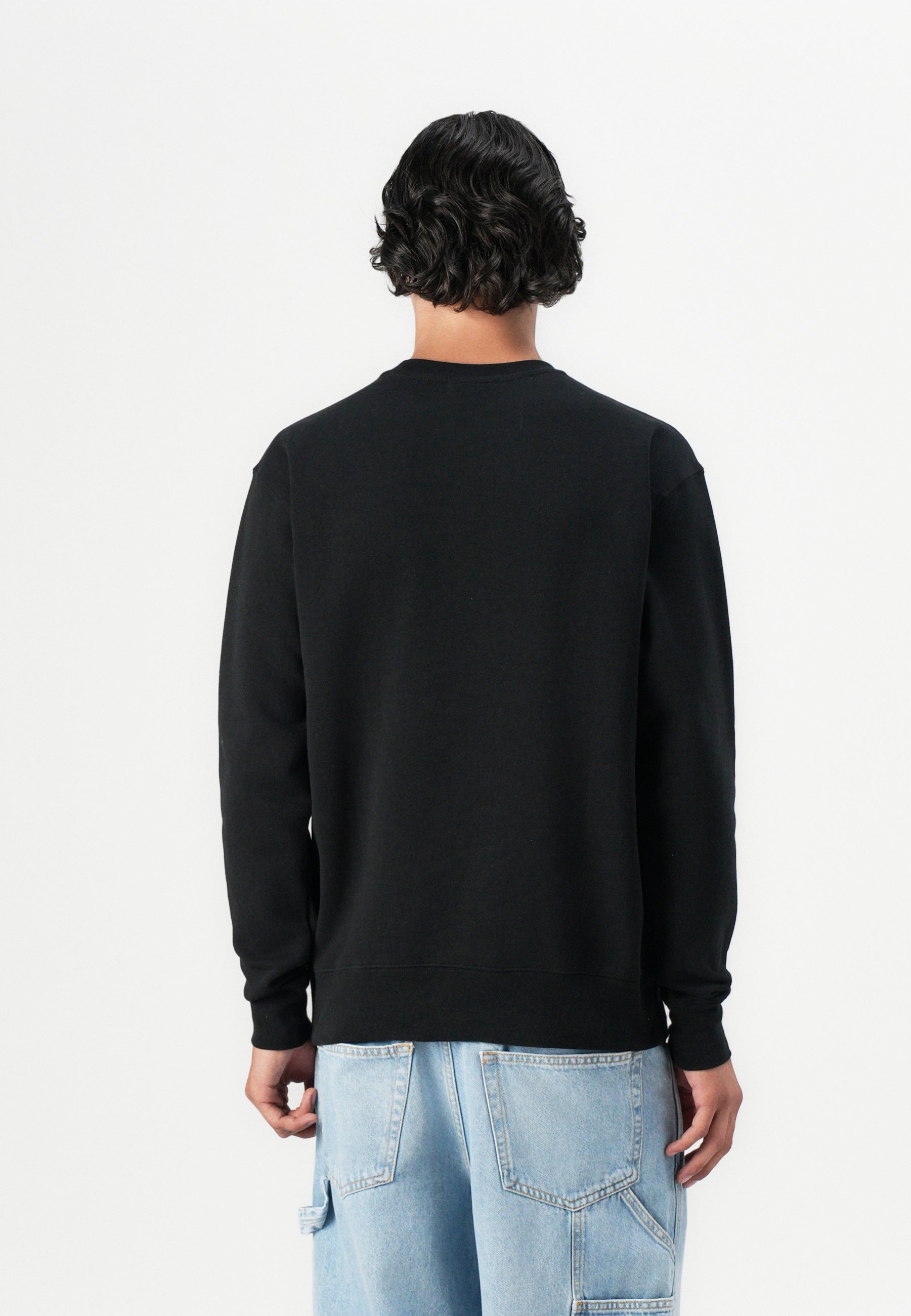 HUF dressipluusid