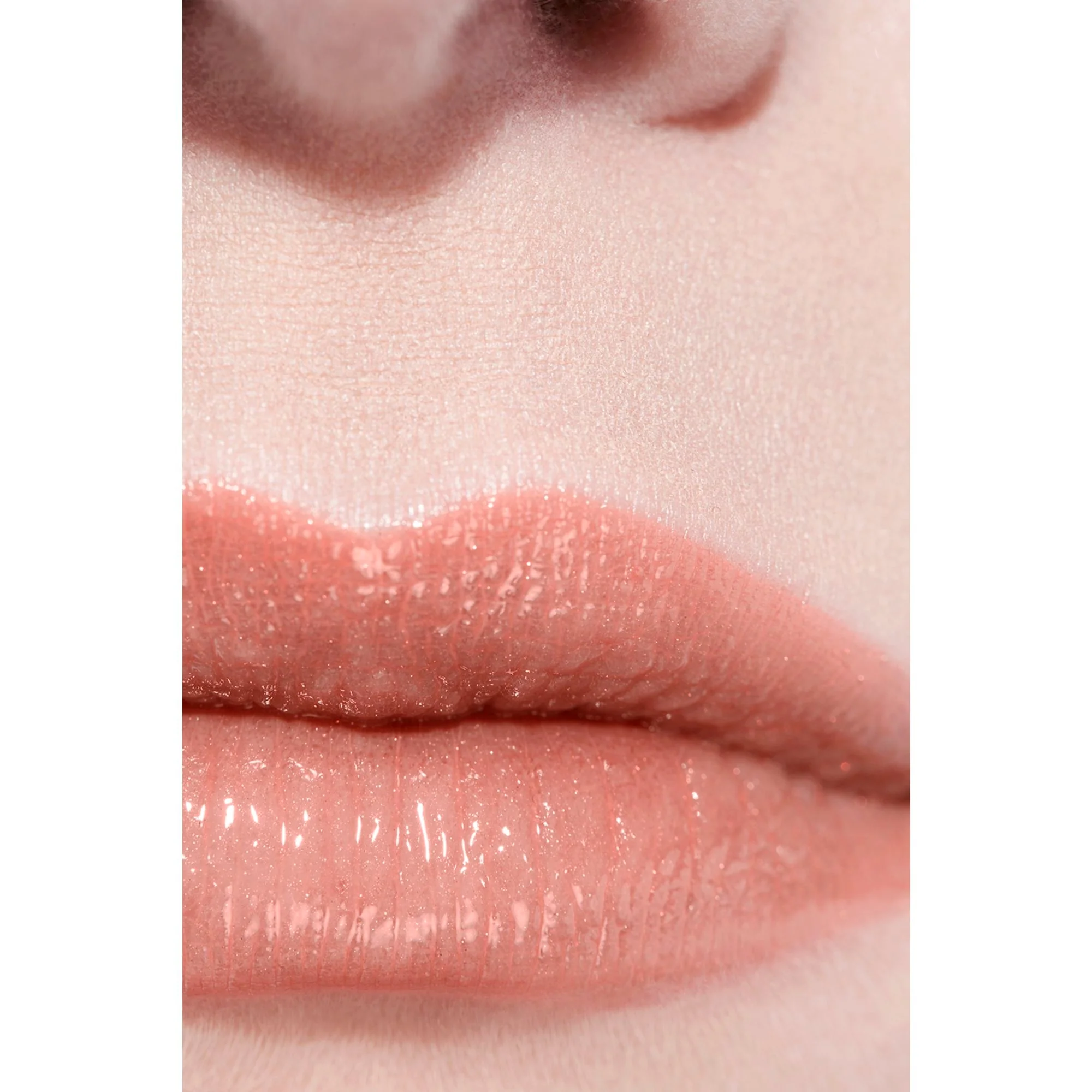 ROUGE COCO BAUME - BRILLANTE - BALSAMO IDRATANTE COLORATO SUBLIMATORE, INTENSITÀ SU MISURA