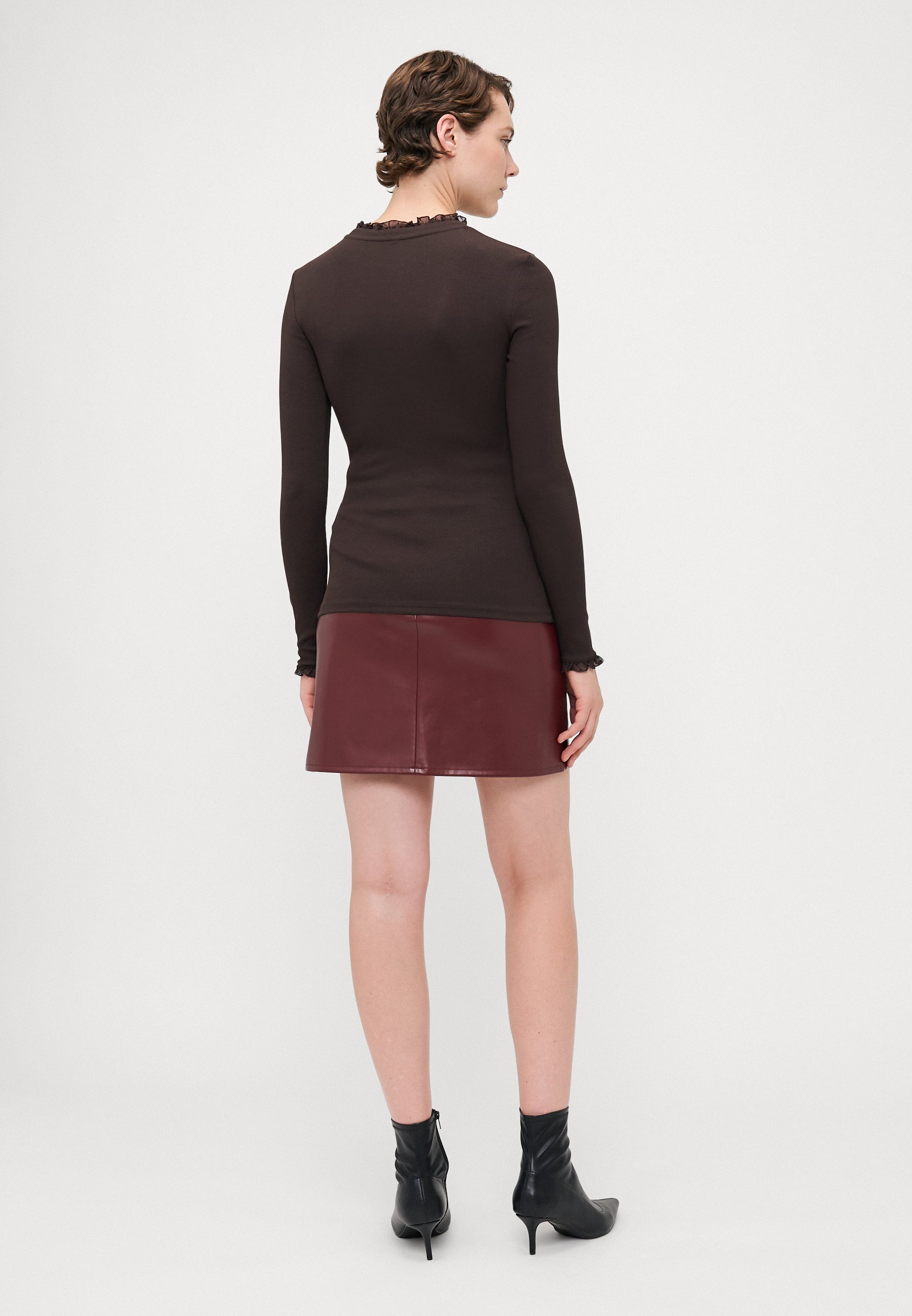 ONLY Tall ONLLESLIE - Top met lange mouwen - chocoladetaart