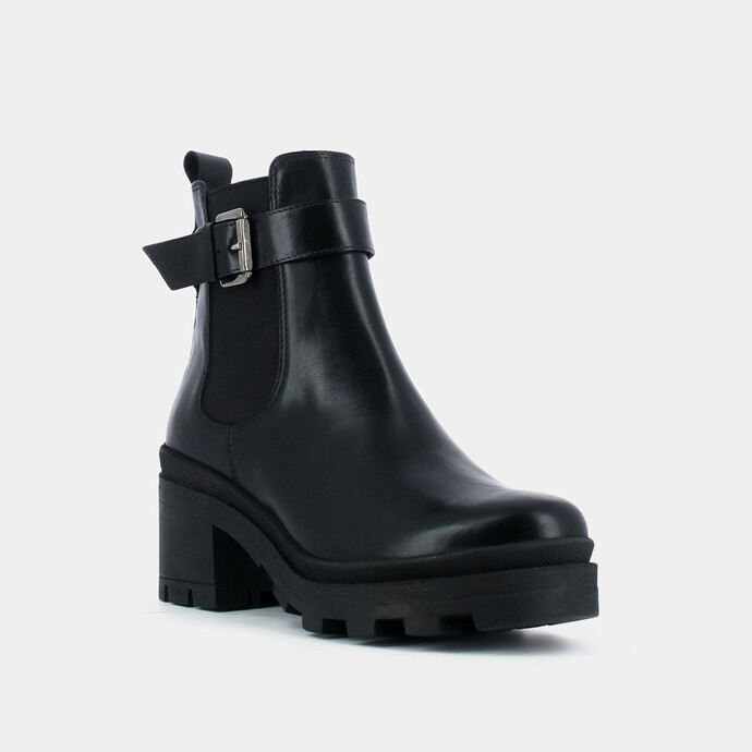 Bottines à boucles et semelles crantées  en cuir noir