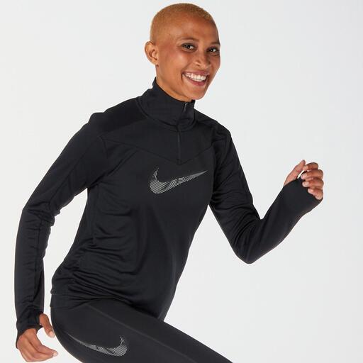  Nike Swoosh