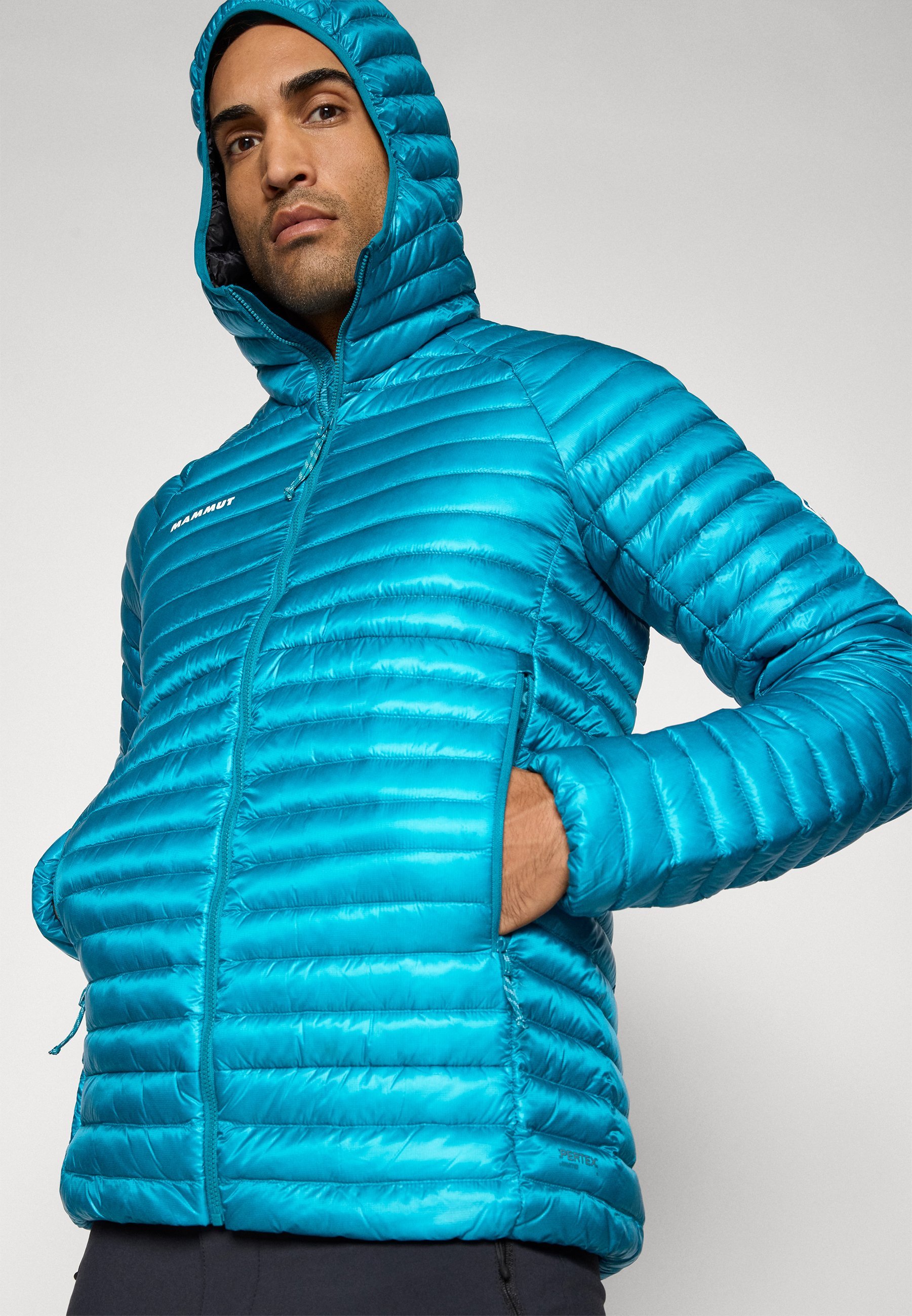 Mammut AENERGY Kapuzenjacke für Herren – Daunenjacke – Dunkelblaugrün/Schwarz