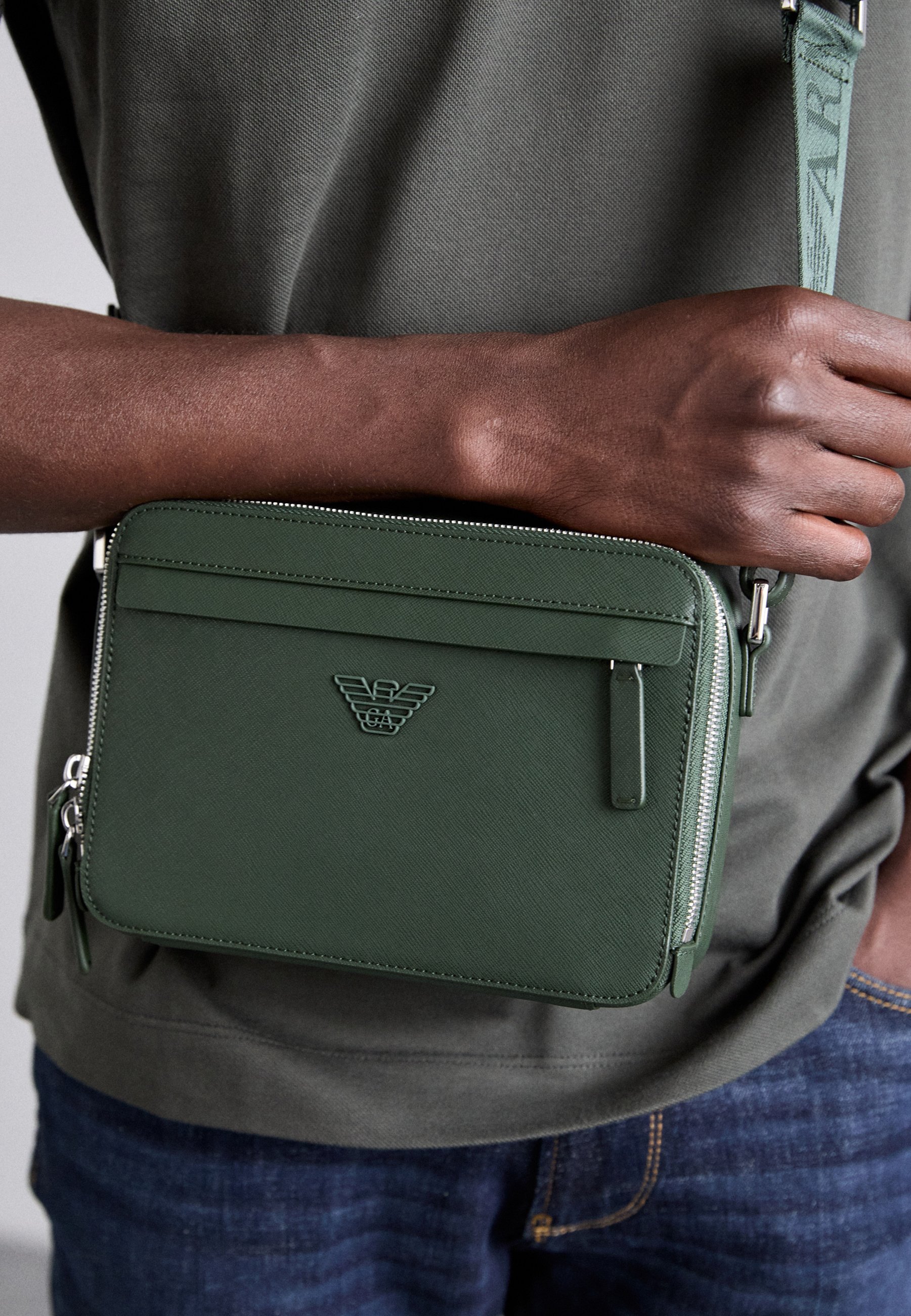 Emporio Armani MINI UNISEX - Borsa a tracolla - colore verde scuro