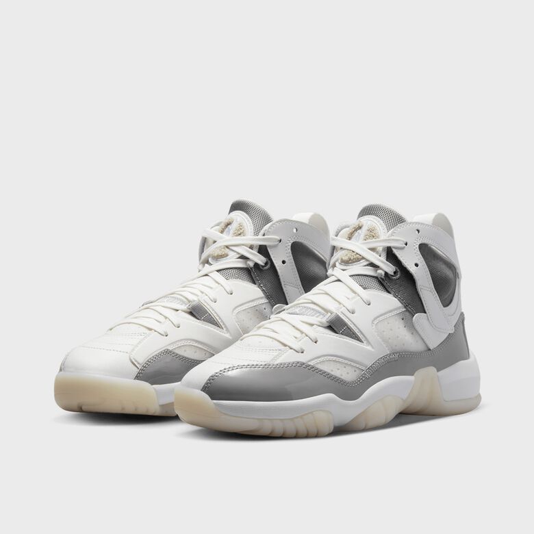 WMNS Jumpman Two Trey