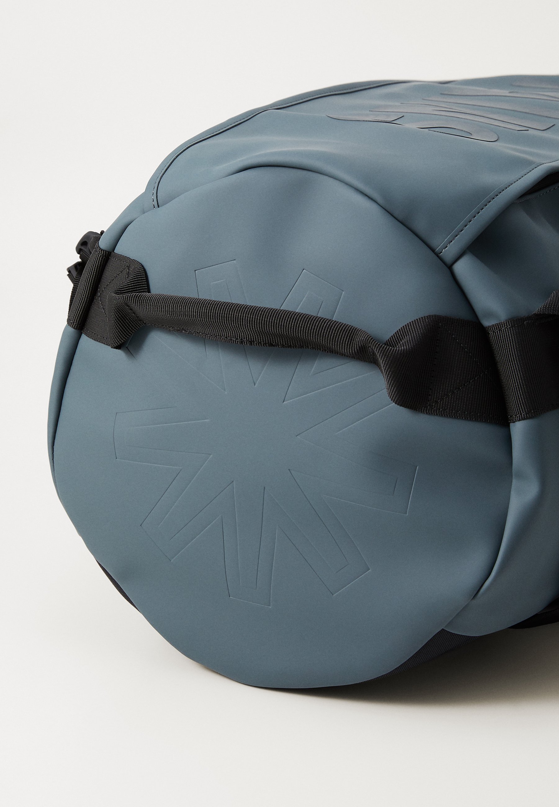 Borsa da weekend Rains
