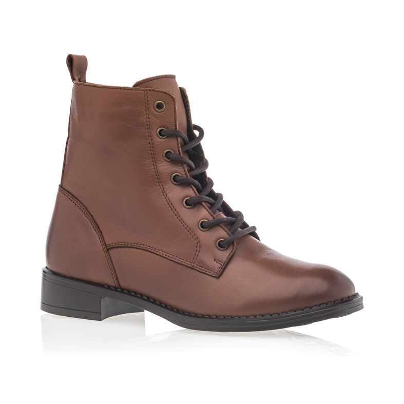 Braune Damenstiefel / Stiefeletten