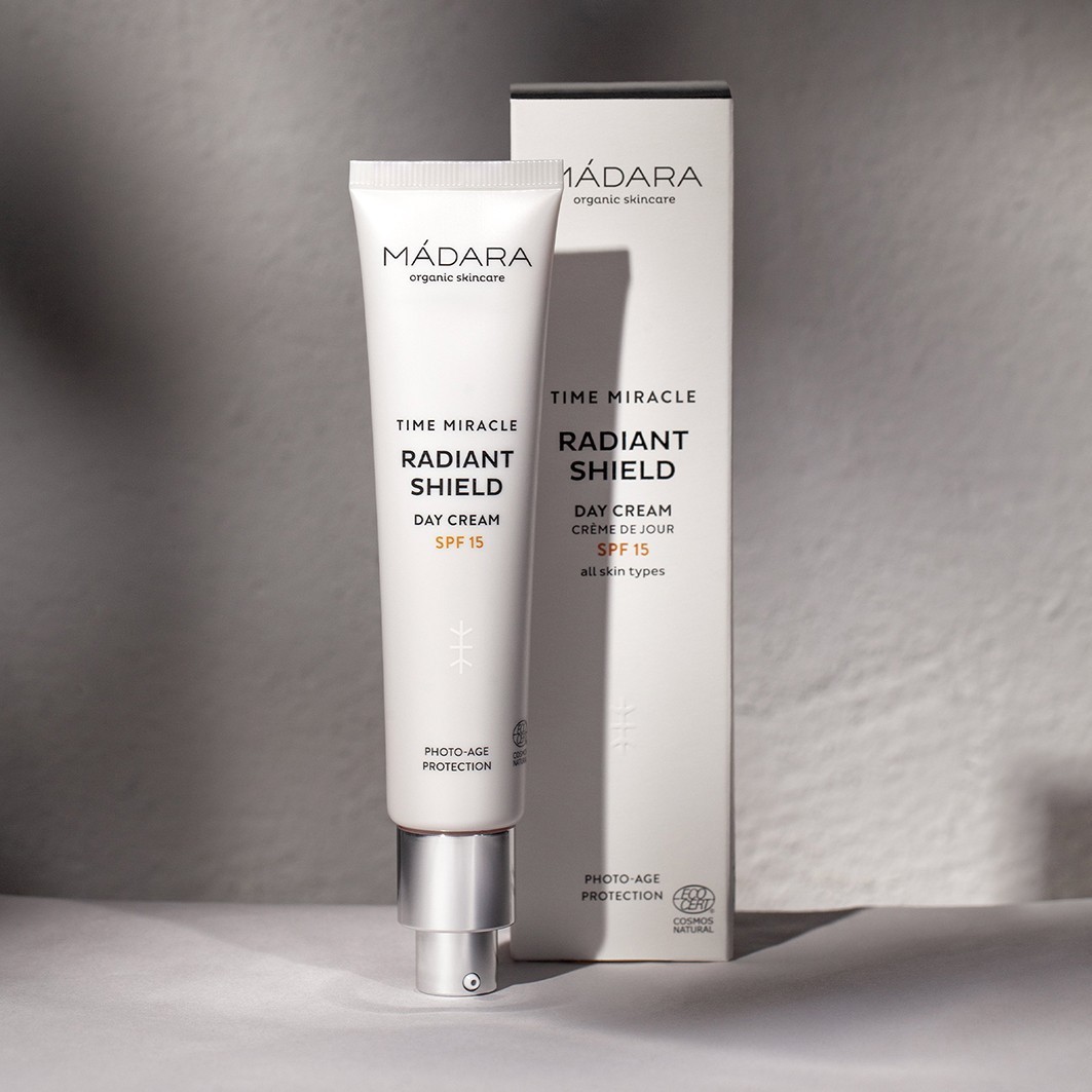 MÁDARA dienas krēms Time Miracle Radiants Shield SPF 15 - 40 ml