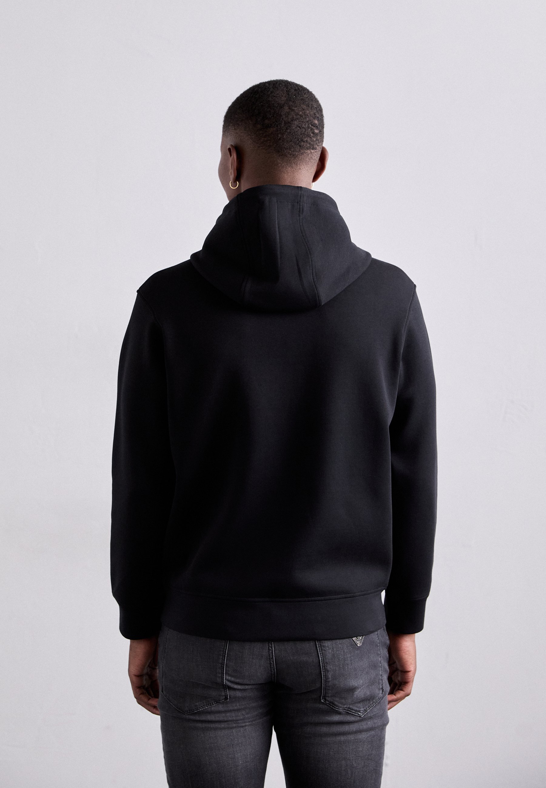 Mikina Emporio Armani - čierna kráska