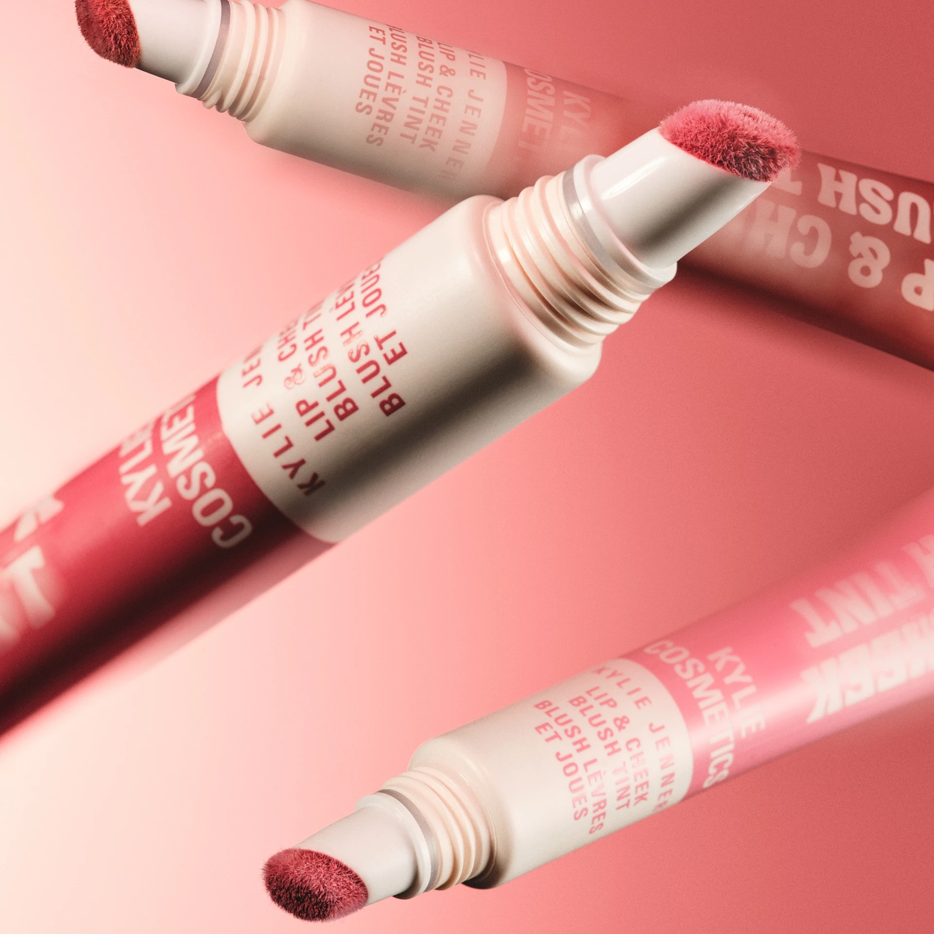 Vopsea de buze și obraji All Things Pink - Kylie By Kylie Jenner