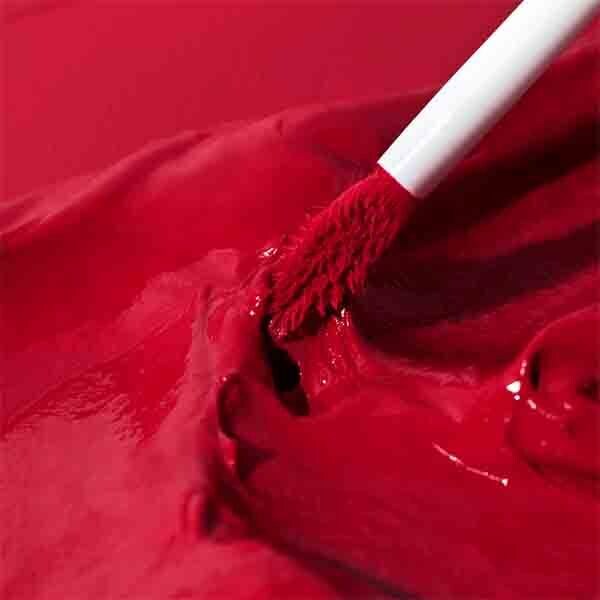 Tekutá rtěnka Avon Power Stay 16-Hour Resilient Red