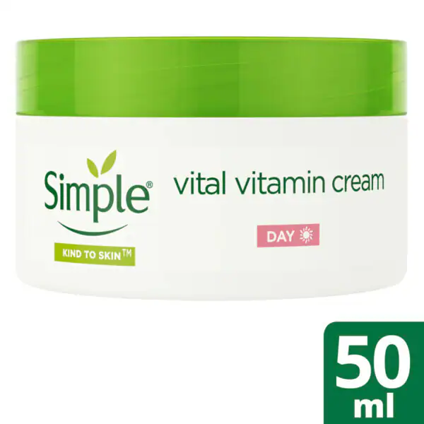 Creme de dia Simple Kind To Skin Vital Vitamin FPS 15 50ml