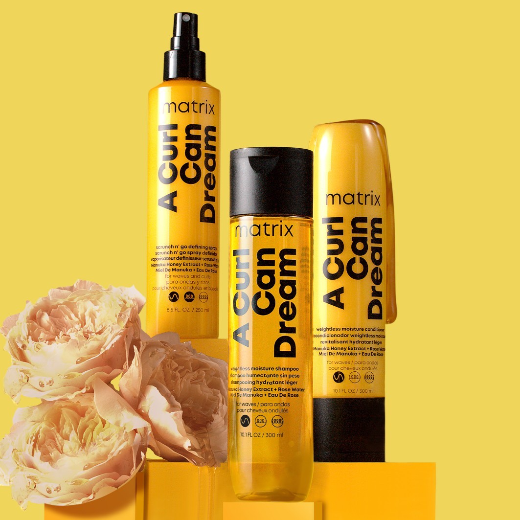 Matrix regenerator bez ispiranja, sprej za definiranje kose A Curl Can Dream Scrunch 'n Go – 250 ml