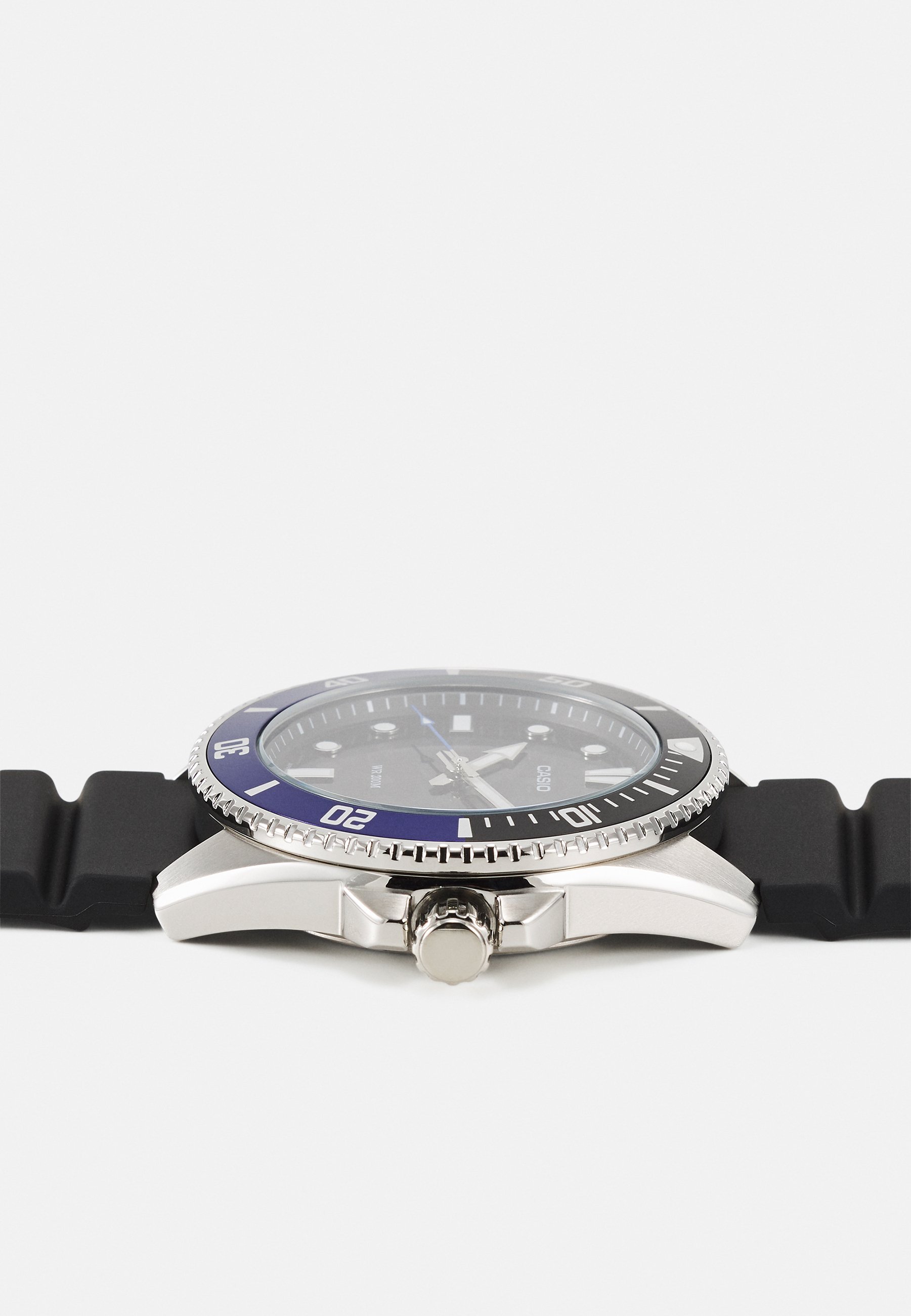 Montre Casio - bleue