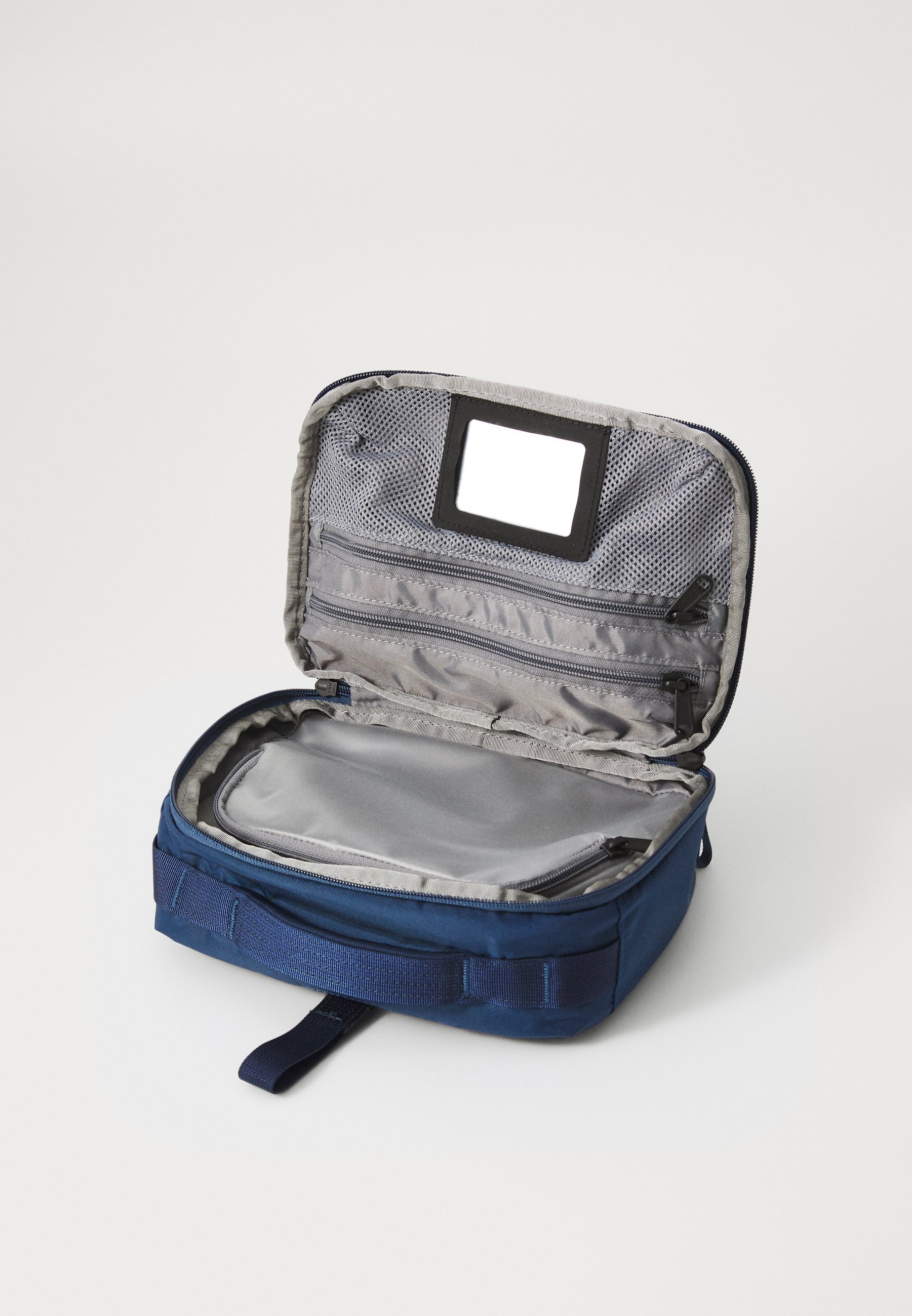 Make-up tools en accessoires van The North Face