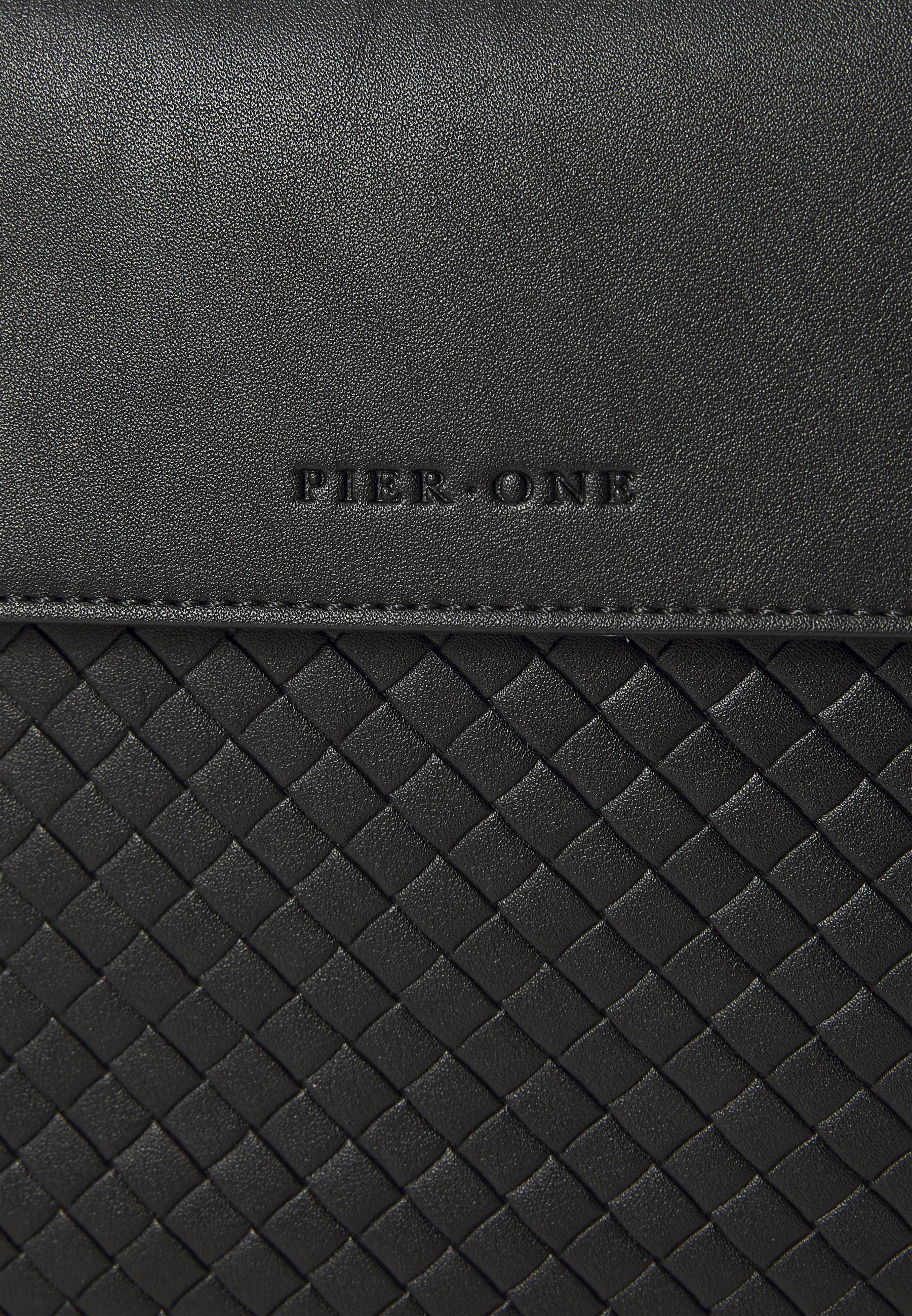 Pier One UNISEXE - Sac pour ordinateur portable - noir