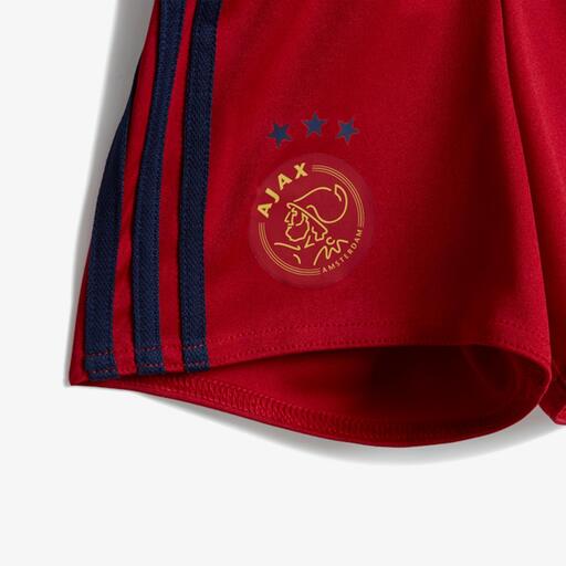  Segundo uniforme do Ajax para a temporada 22/23