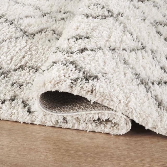Tapete berbere 240x320 com padrão étnico tecido LYN4 BENYLE B creme