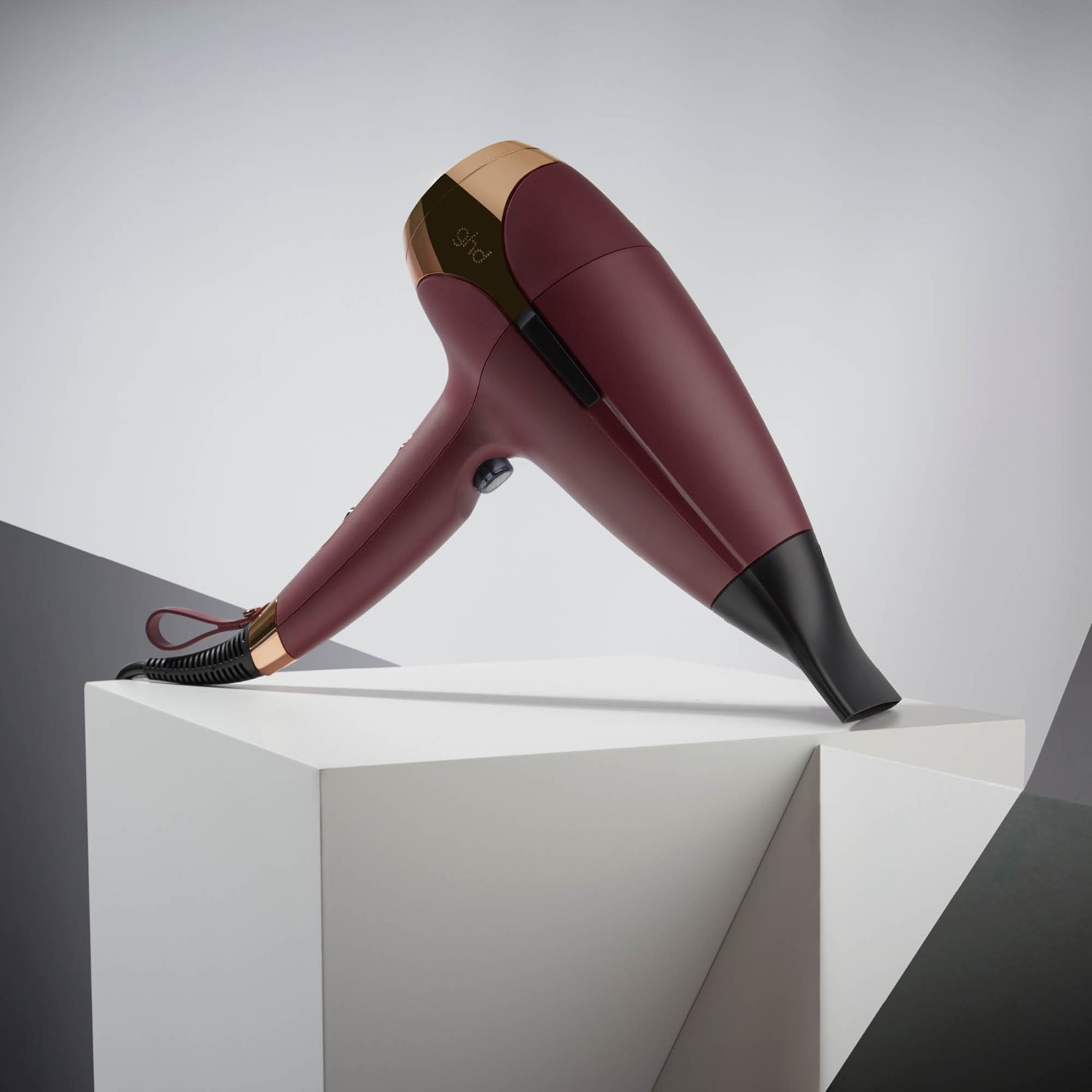 ghd plaukų džiovintuvas Profesionalus plaukų džiovintuvas Helios™ Plum - 1 vnt.