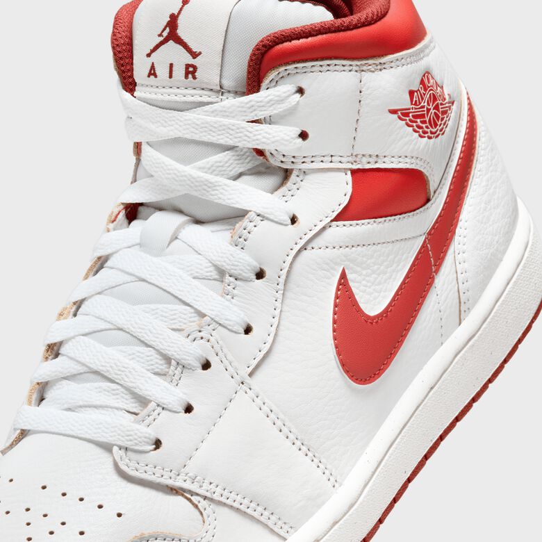 Air Jordan 1 Mid SE