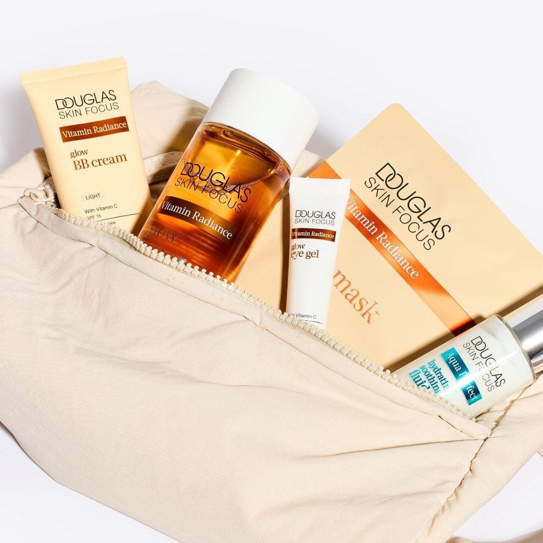 Douglas Collection BB krema Skin Focus Vitamin Radiance Glow BB krema - 40 ml