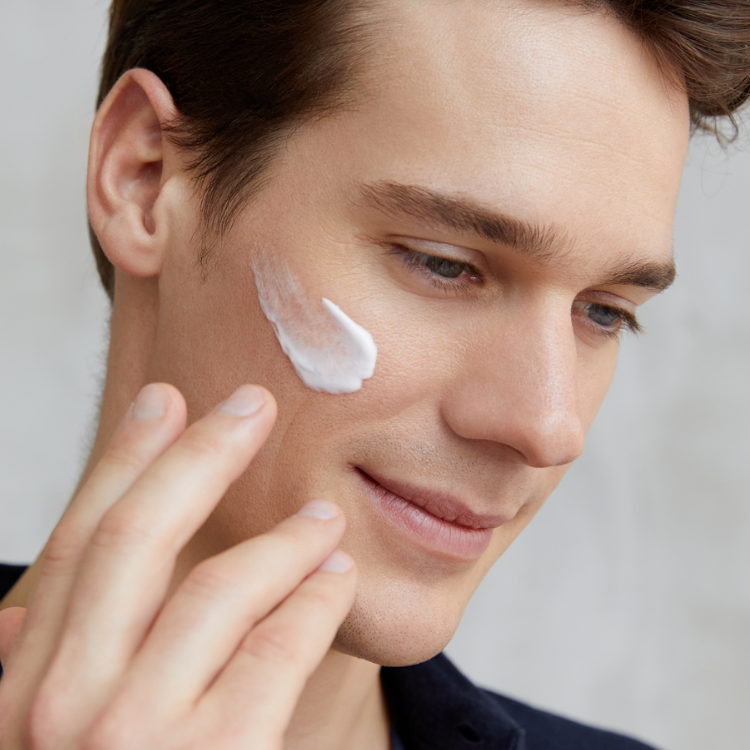 Nivea Men intensīvi mitrinošs sejas krēms ar alveju vīriešiem 50ml Protect Care Men