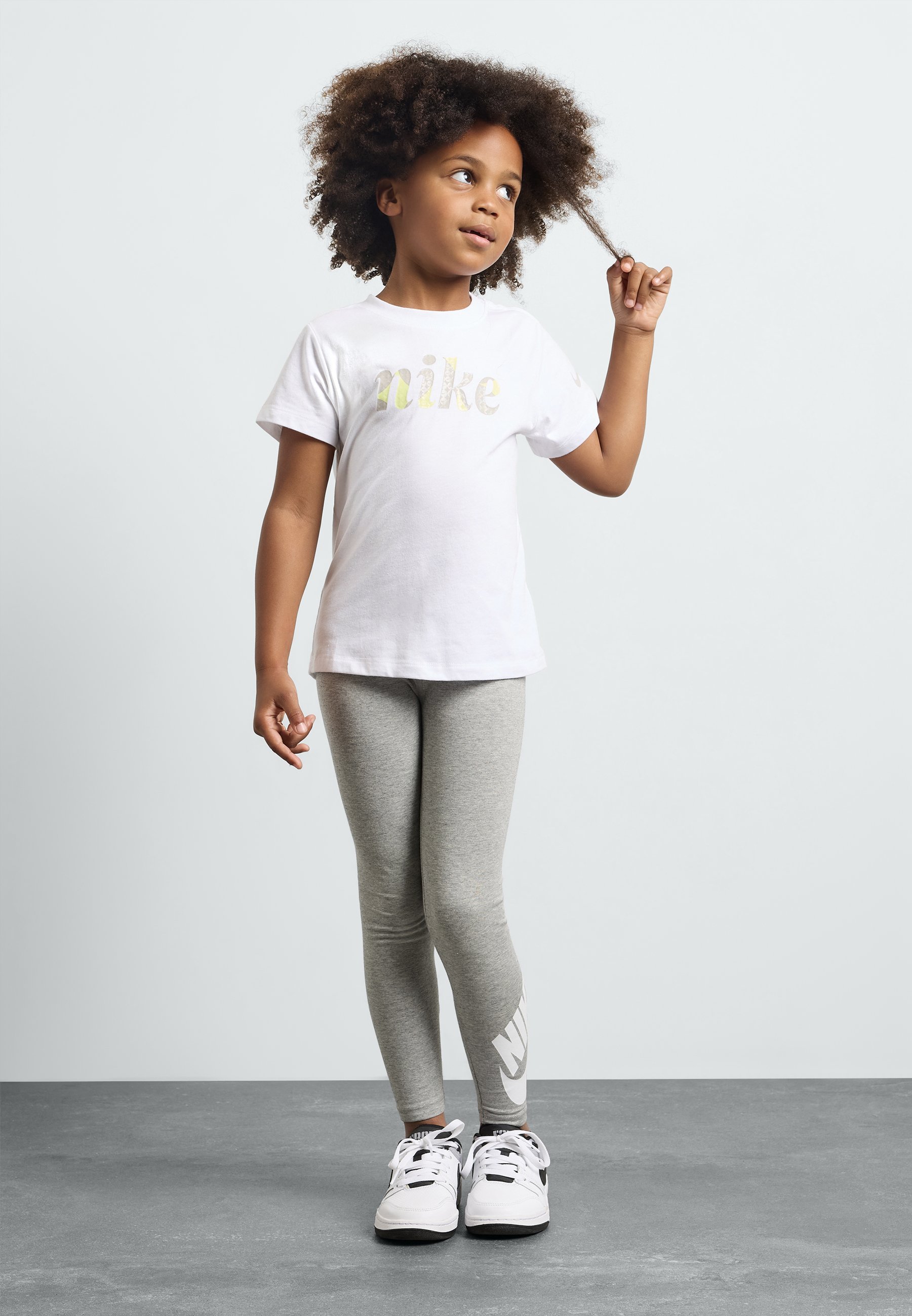 Nike Sportswear CLUB HIGH RISE - Leggings - Broek - donkergrijs gemêleerd