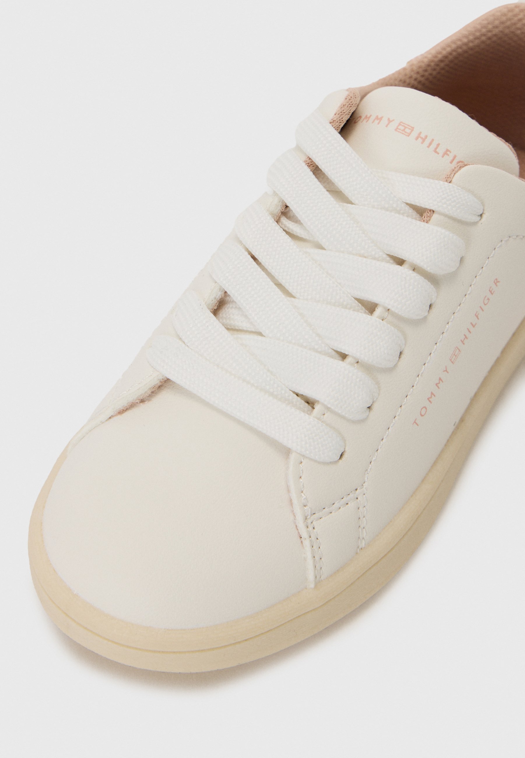 Tommy Hilfiger JACK UNISEX - Scarpe da ginnastica - color bianco sporco/oro rosa