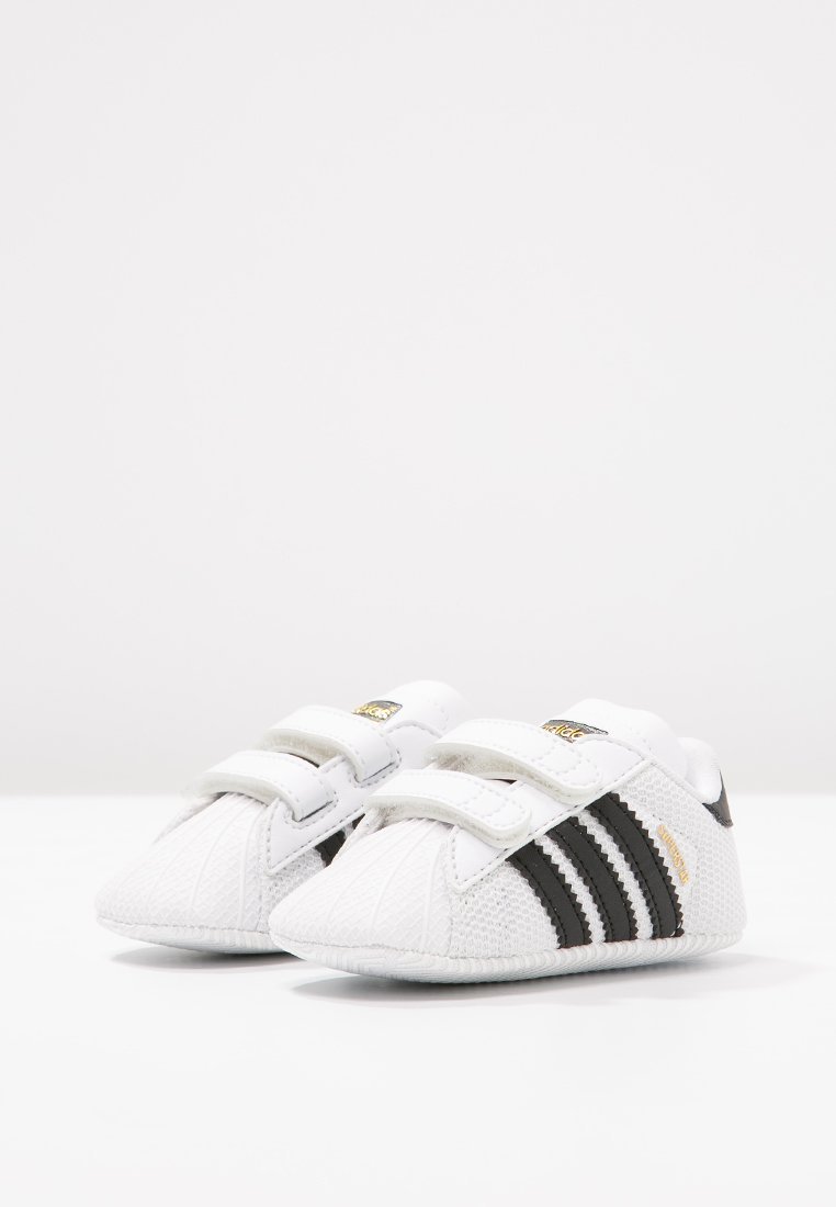 adidas Originals SUPERSTAR CRIB UNISEX - Førsteklasses sko - white/core black