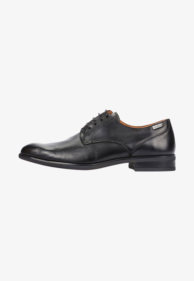 Pikolinos BRISTOL - Chaussures à lacets élégantes - noires