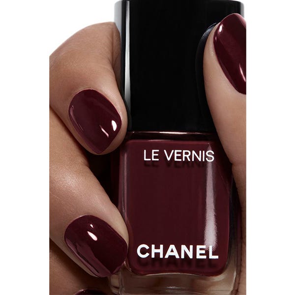 LE VERNIS ΝΥΧΙΩΝ