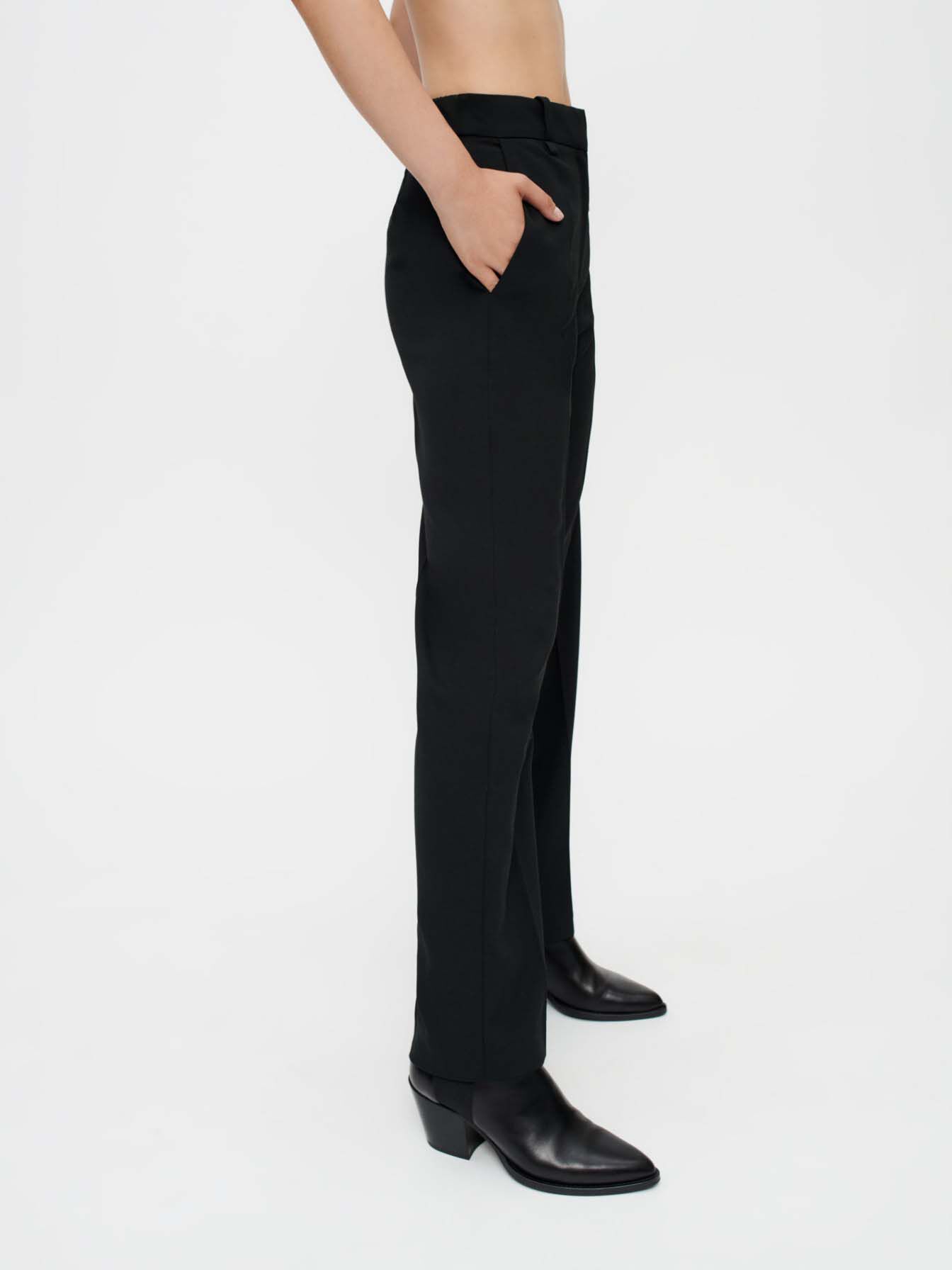 Pantaloni negri cu croi larg - Negru