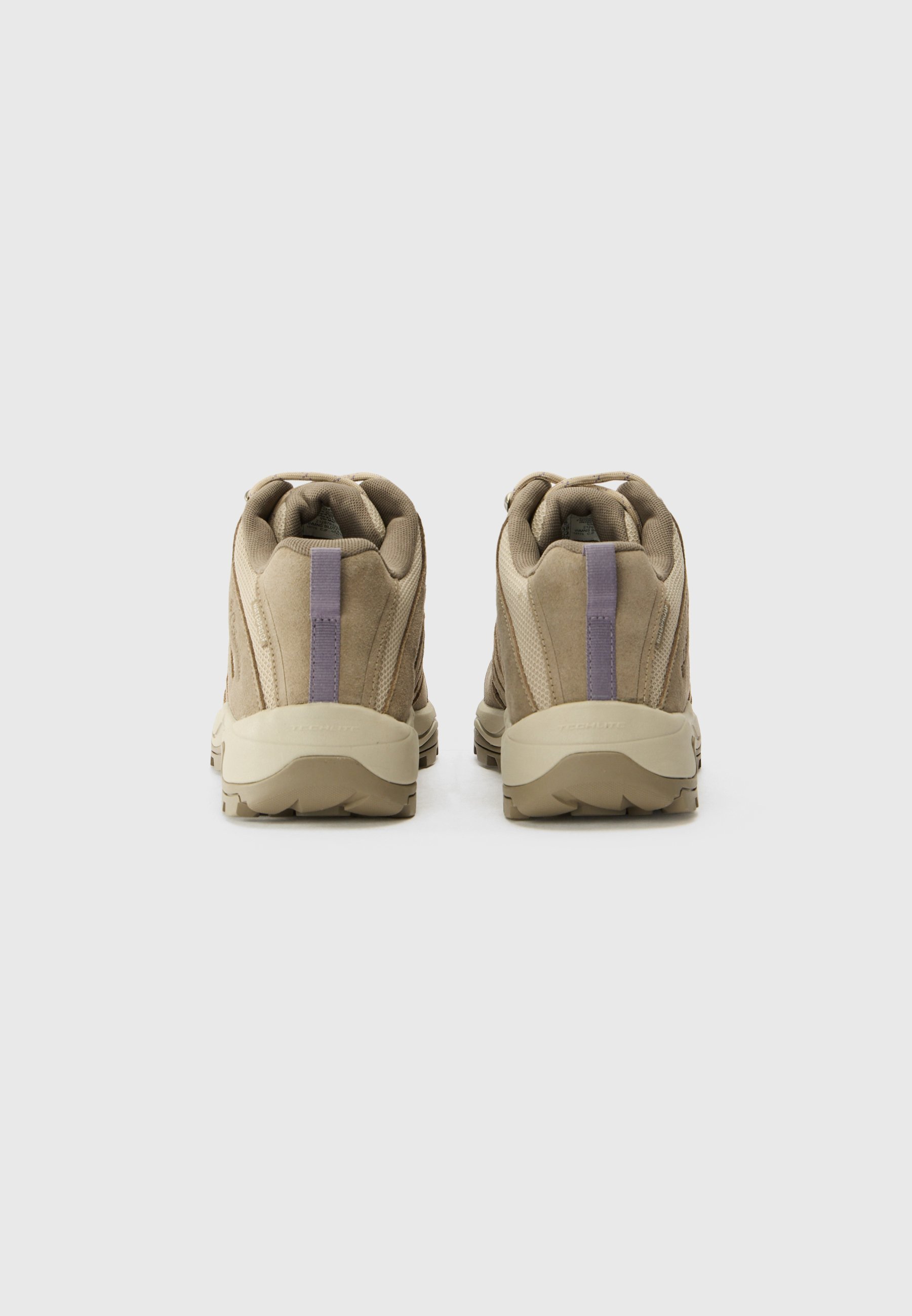 Columbia REDMOND - Wandelschoenen - nat zand/graniet paars
