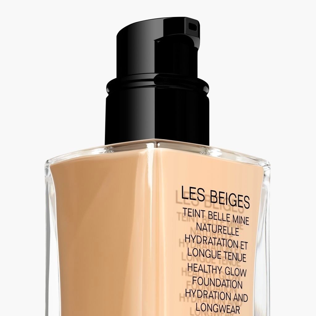 CHANEL Foundation LES BEIGES TEINT BELLE MINE NATURELLE HYDRATATION ET LONGUE TENUE - 30 ml