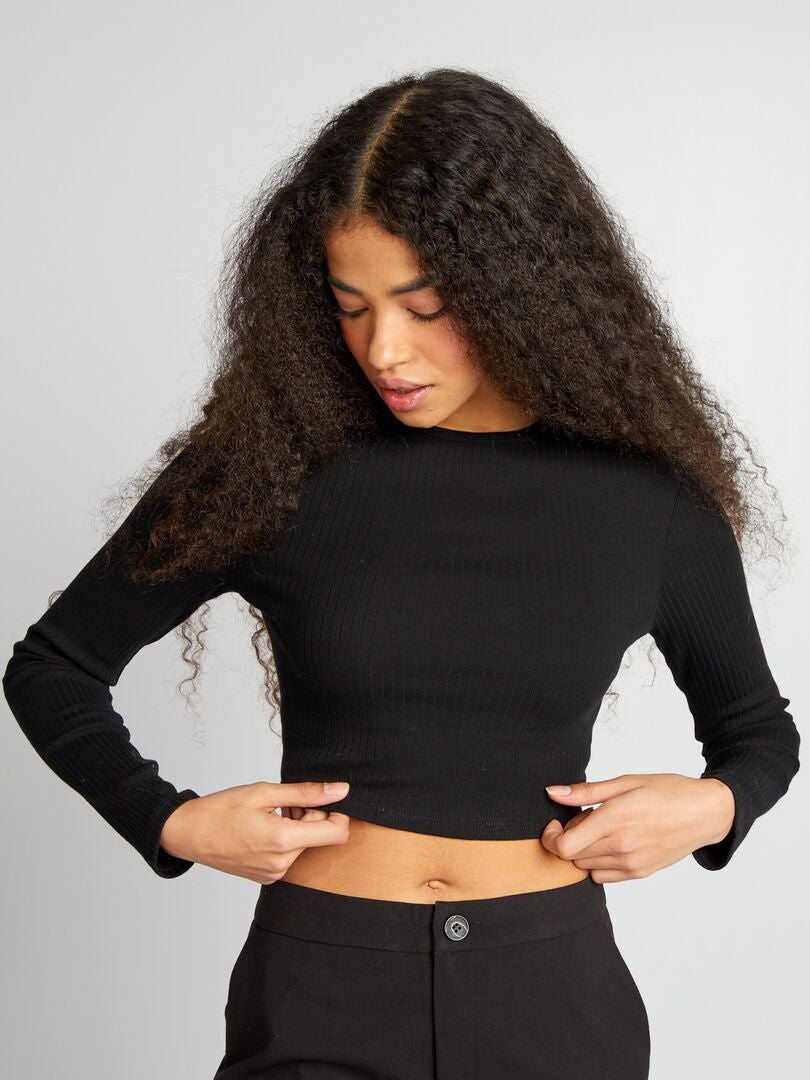Camiseta corta de canalé - negra