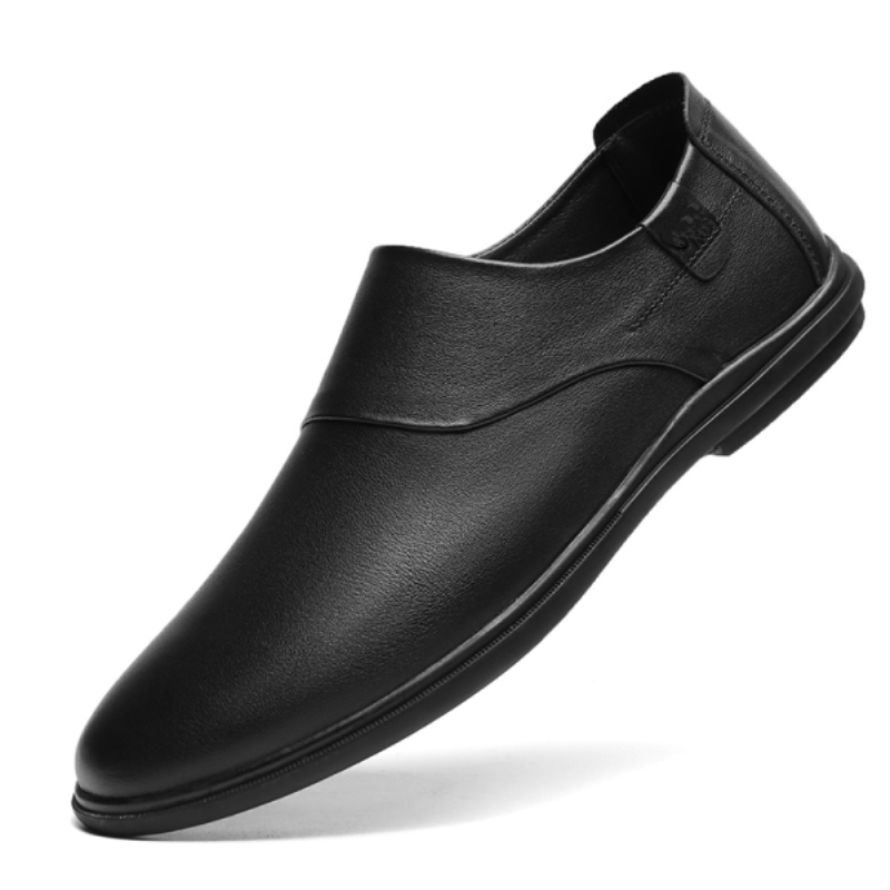 Sapatos sociais masculinos de couro legítimo com bico fino, luxuosos, com detalhes em metal nas letras, para dirigir. Sapatos de couro com cabedal perfurado para homens.