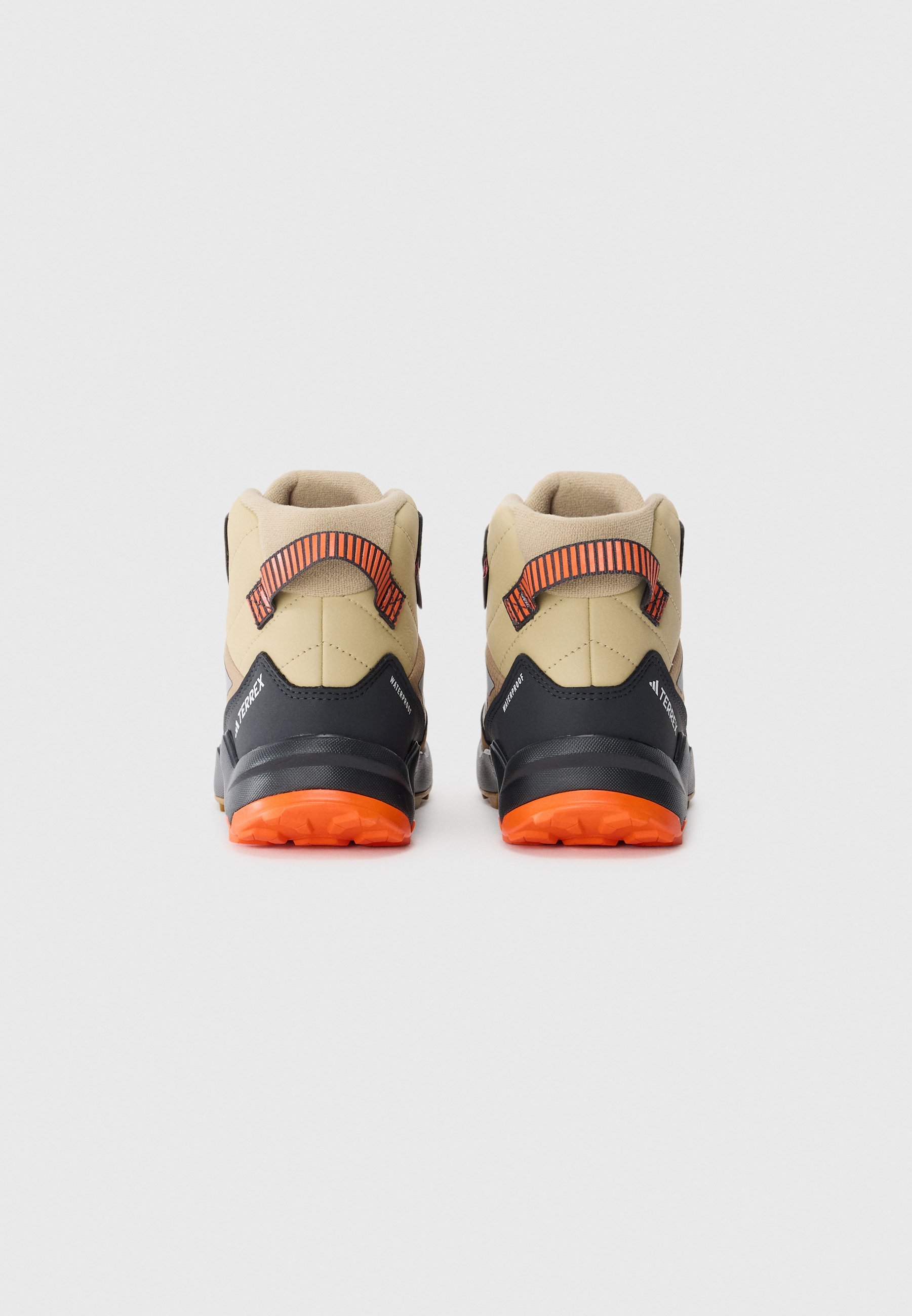 Adidas Terrex UNISEXE - Chaussures de randonnée - coloris carton/argent mat/orange semi-résistant