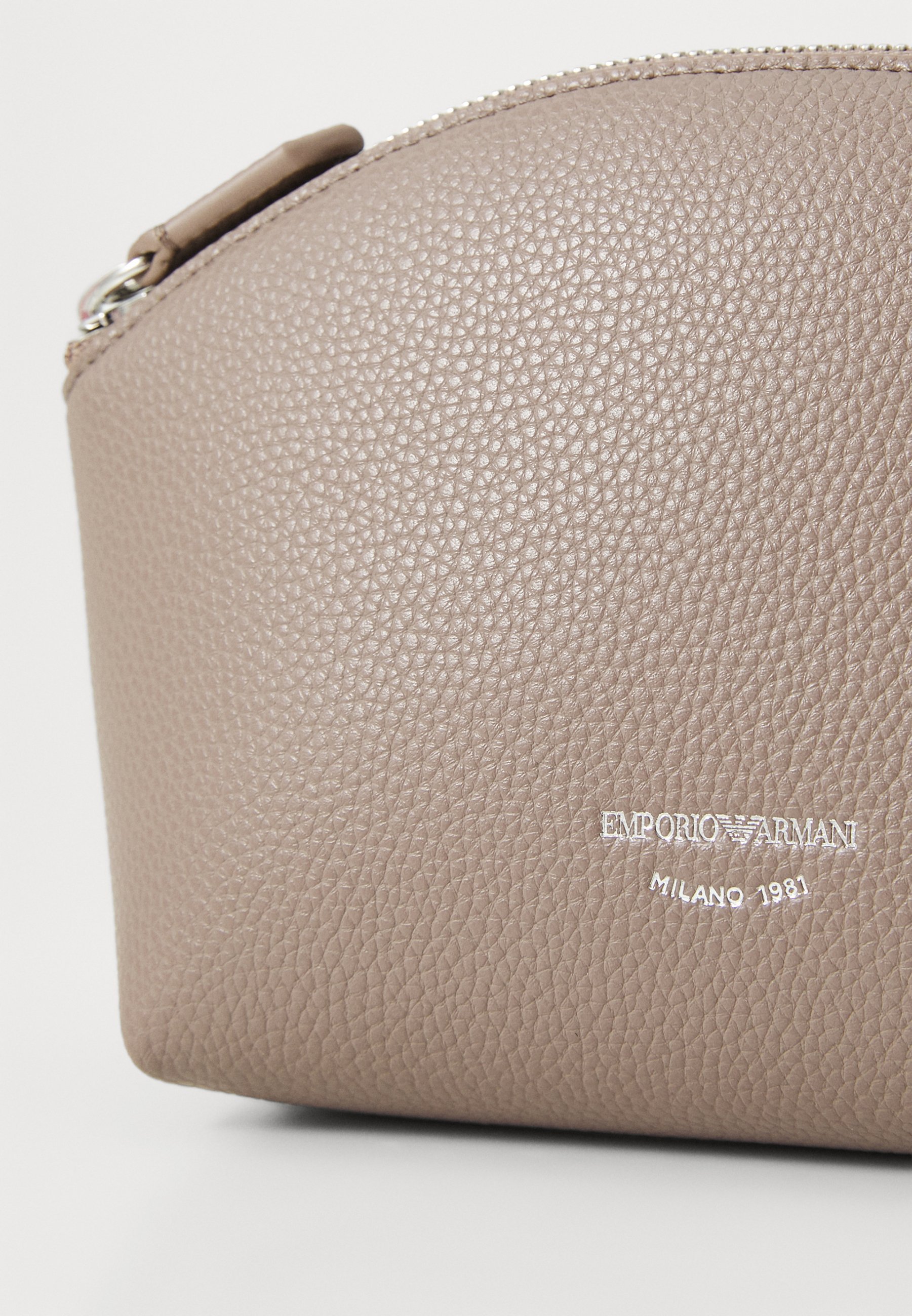 Emporio Armani Travel