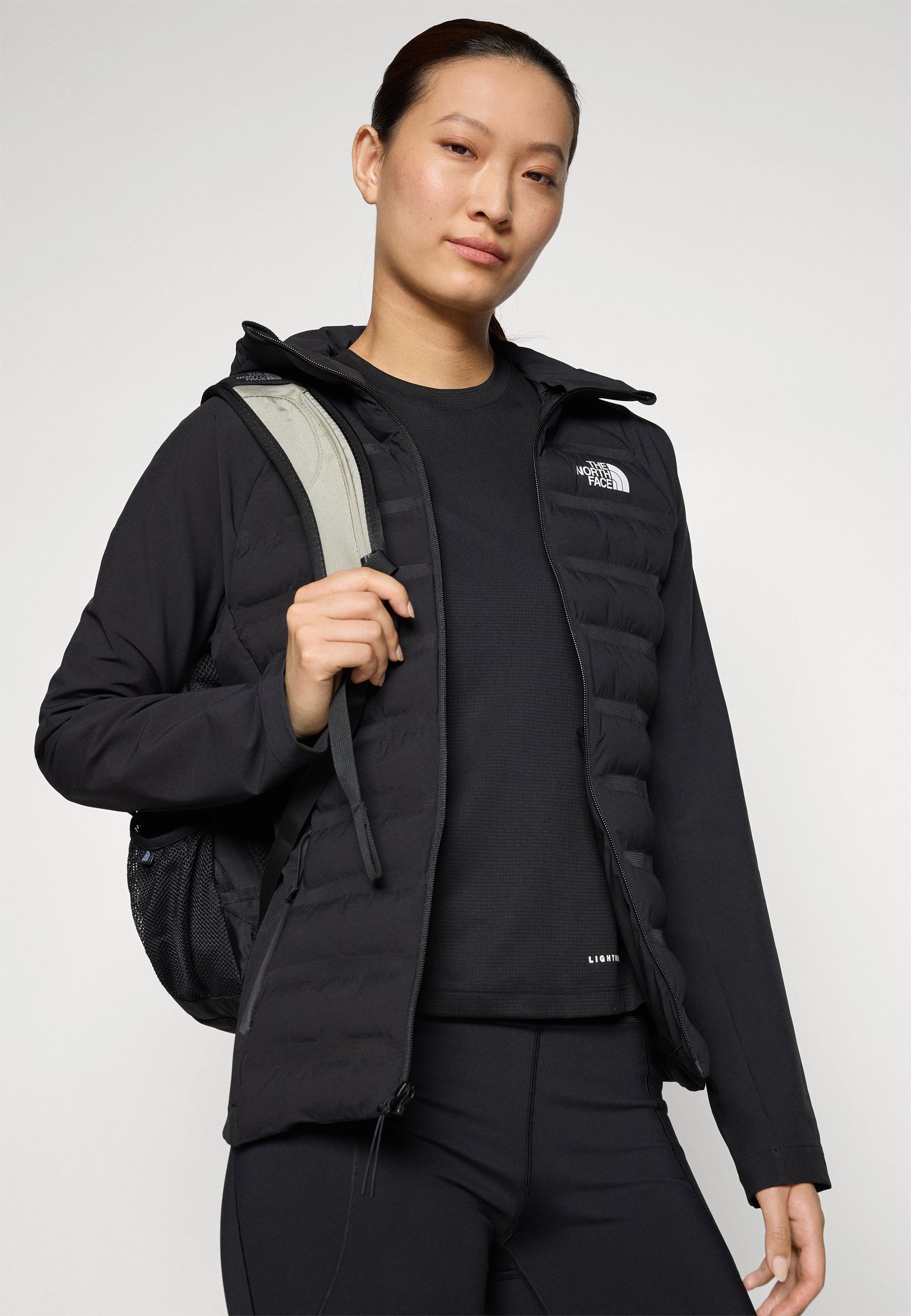 Jaqueta com capuz The North Face Mountain Athletics Cari - Jaqueta para atividades ao ar livre - preta