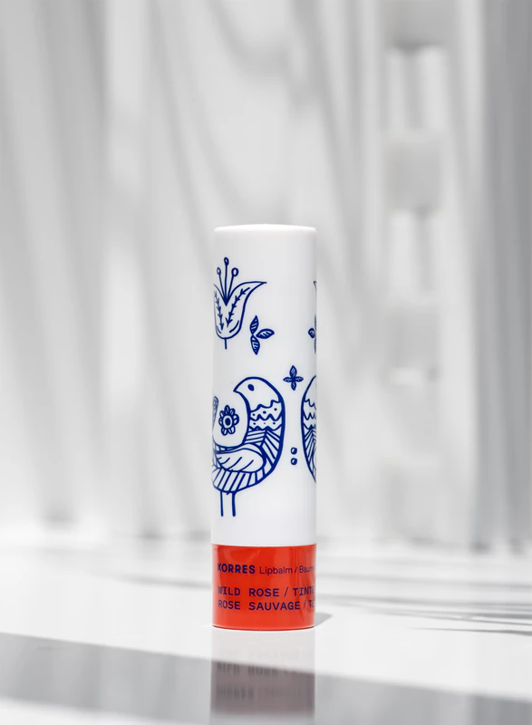 Bálsamo labial nutritivo com cor Korres Wild Rose