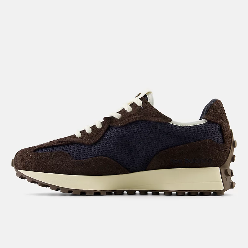 Unisex 327 - Bogata Ziemia z Fantomem