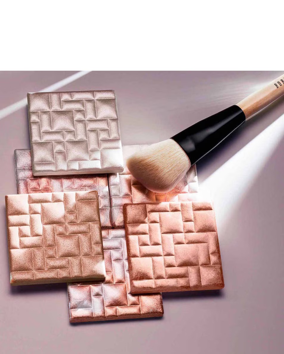 PUDRĂ ILUMINATOARE BOBBI BROWN PUDRĂ REFLECTANTĂ - PENTRU UN BRONZ STRĂLUCITOR