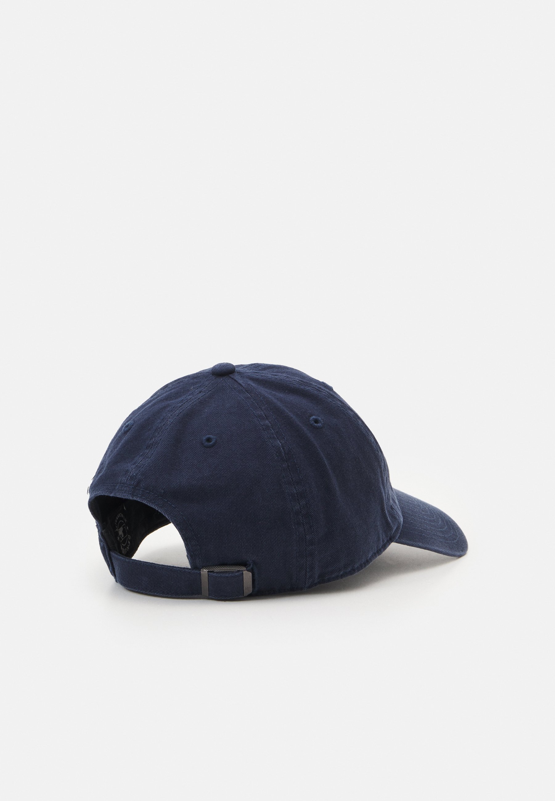 '47 Caps