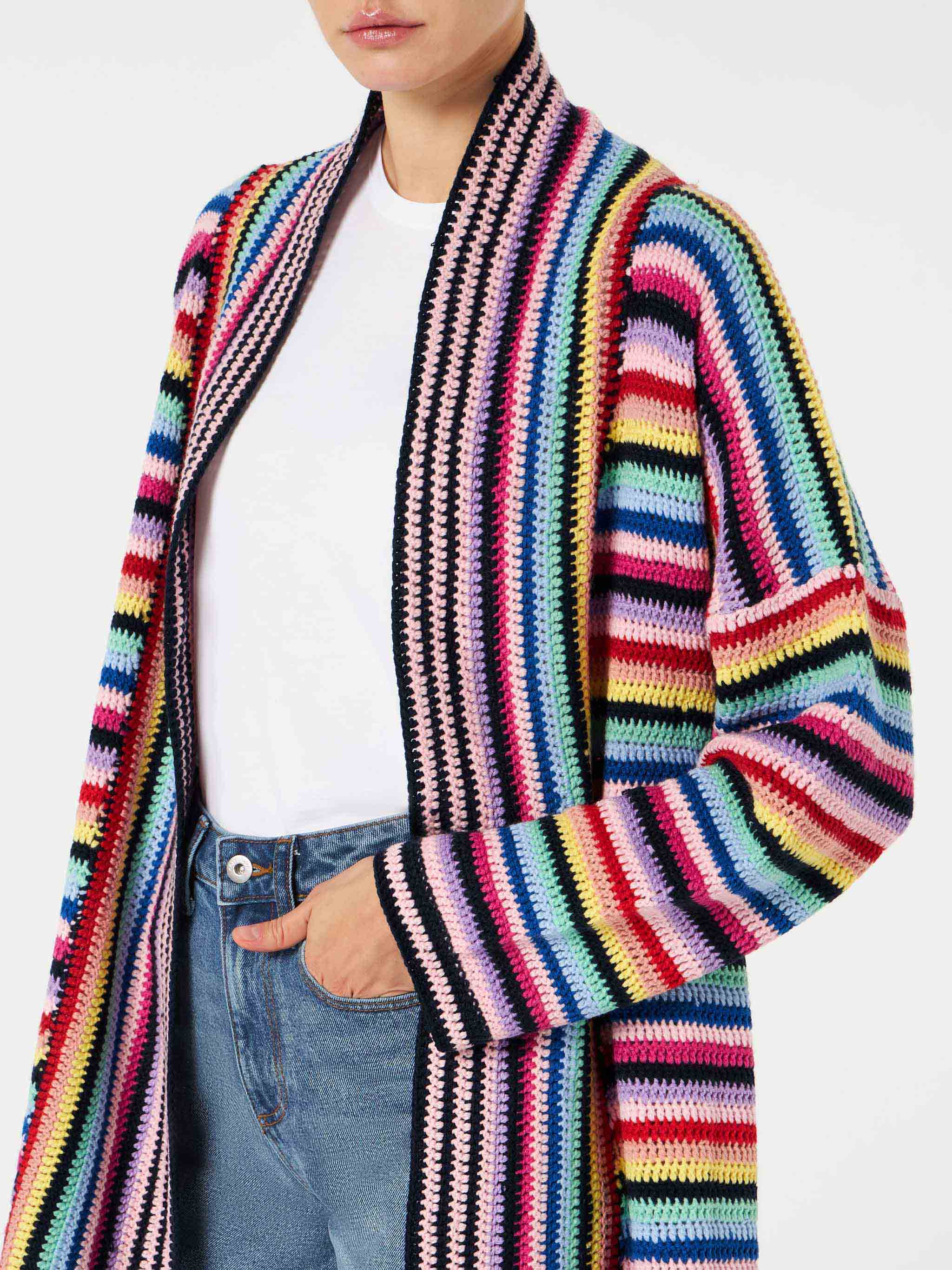 Cappotto crochet multicolore con cintura