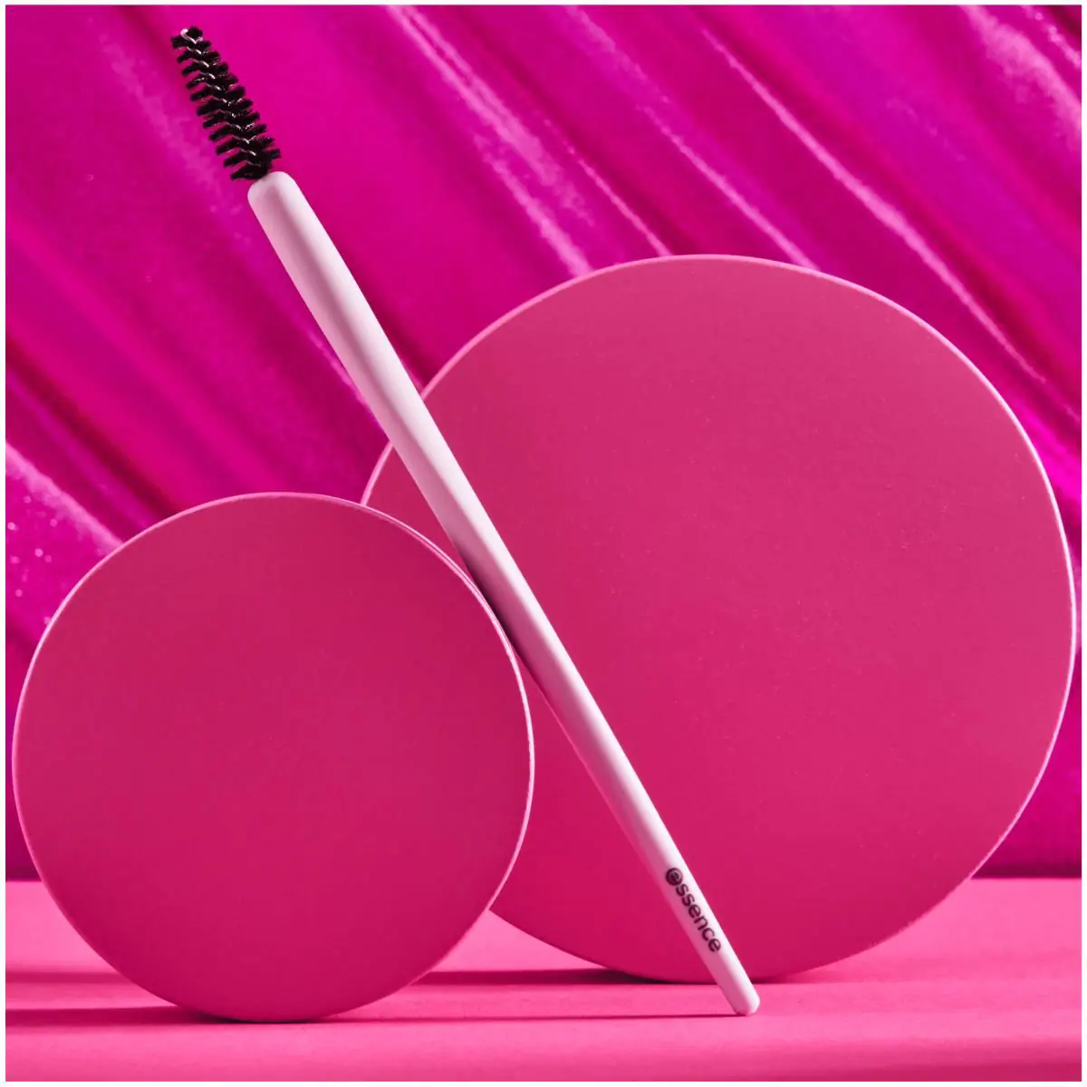 Essence Brow Spoolie 01 1szt